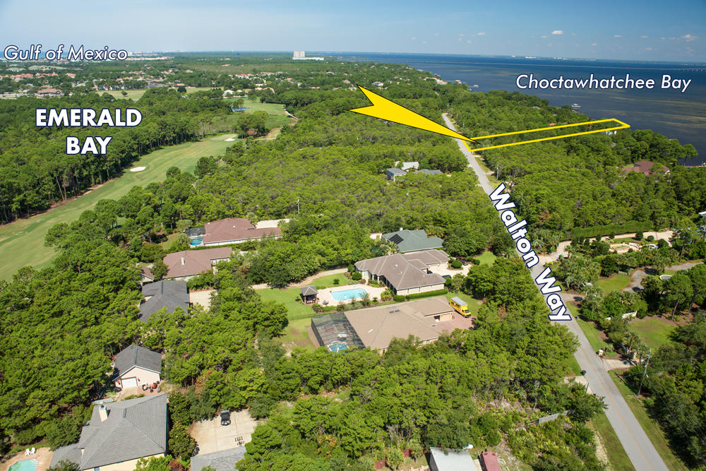 WHISPERING OAKS - Land