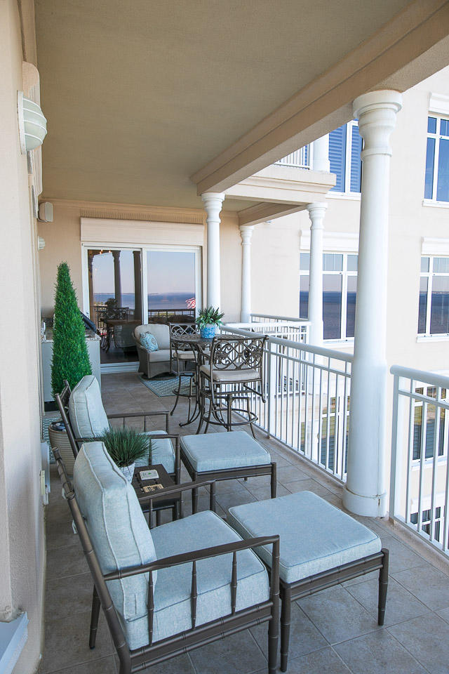 ONE WATER PLACE AT KELLY PLANTATION - Residential