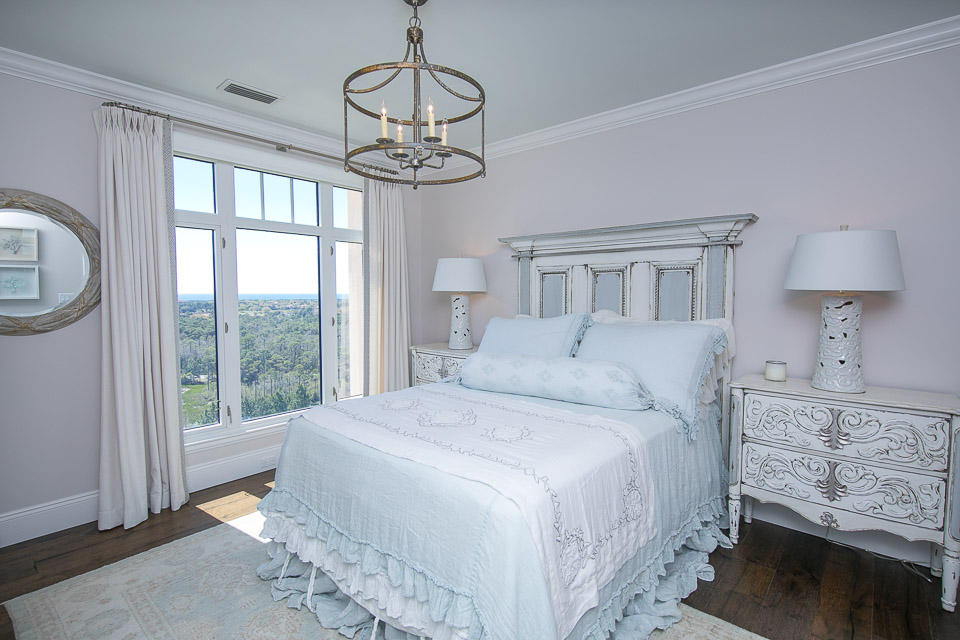 ONE WATER PLACE AT KELLY PLANTATION - Residential