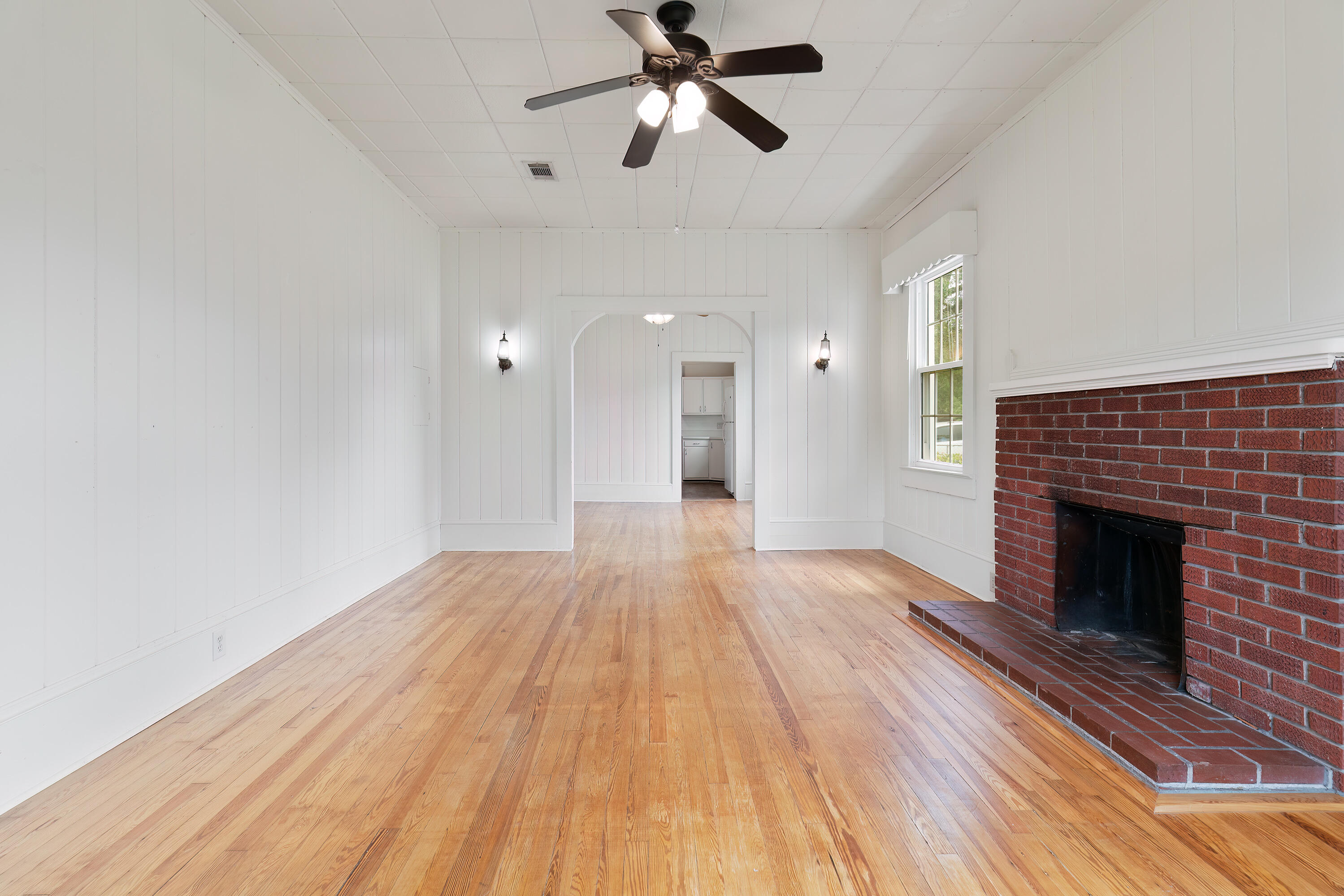 CRESTVIEW - Residential