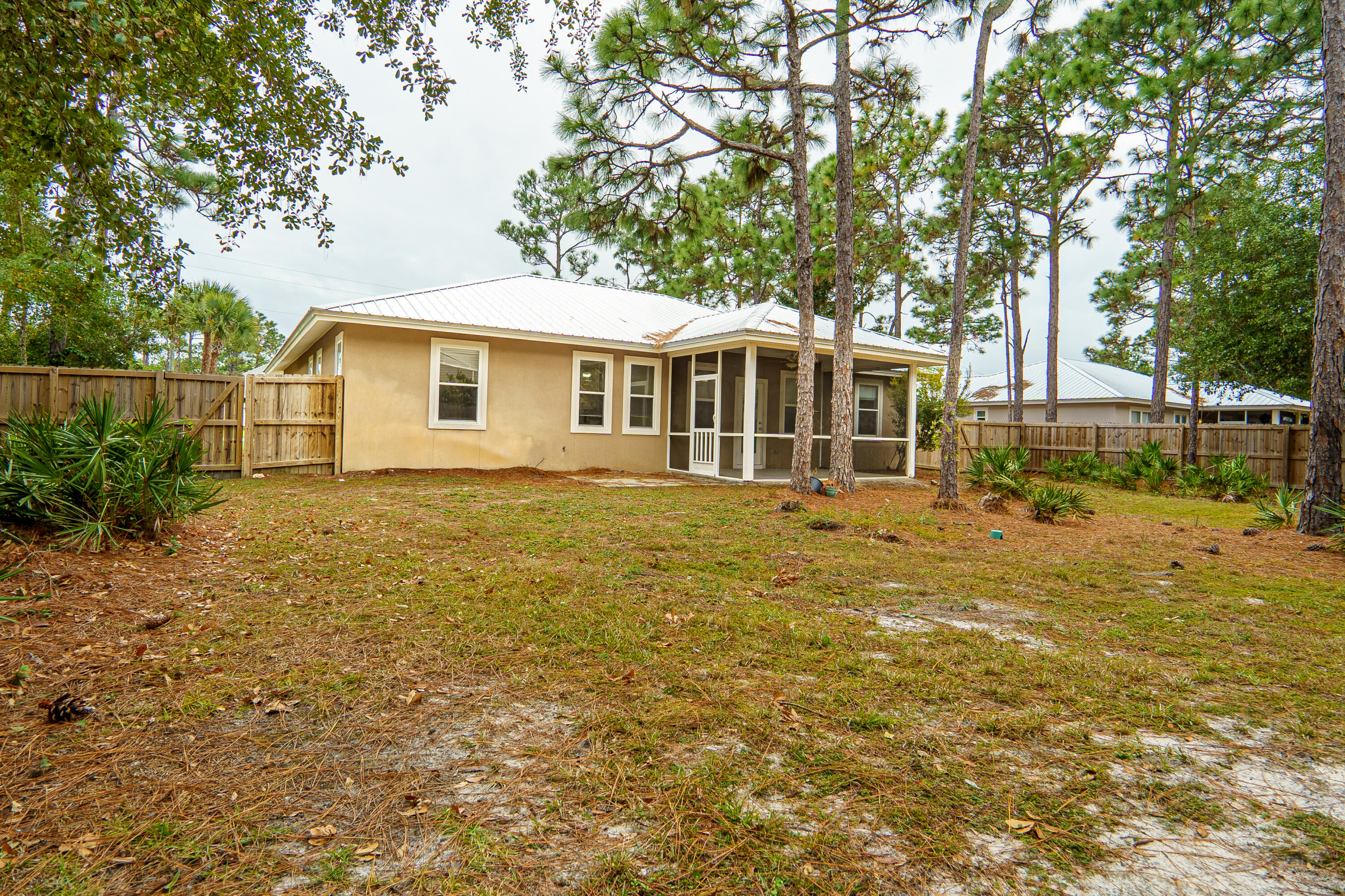 BAYOU PINES UNREC 1ST ADDN - Residential