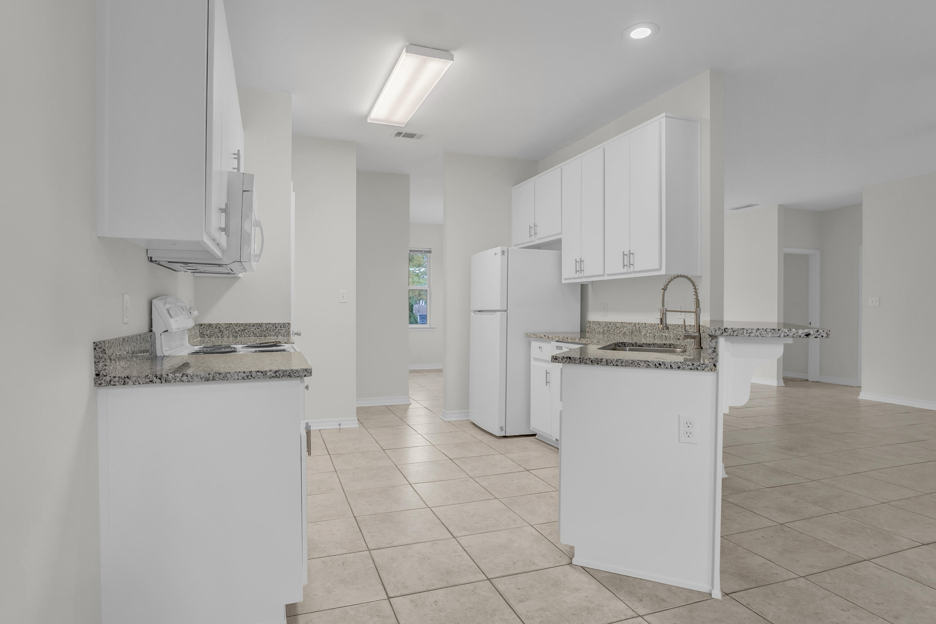 BAYOU PINES UNREC 1ST ADDN - Residential