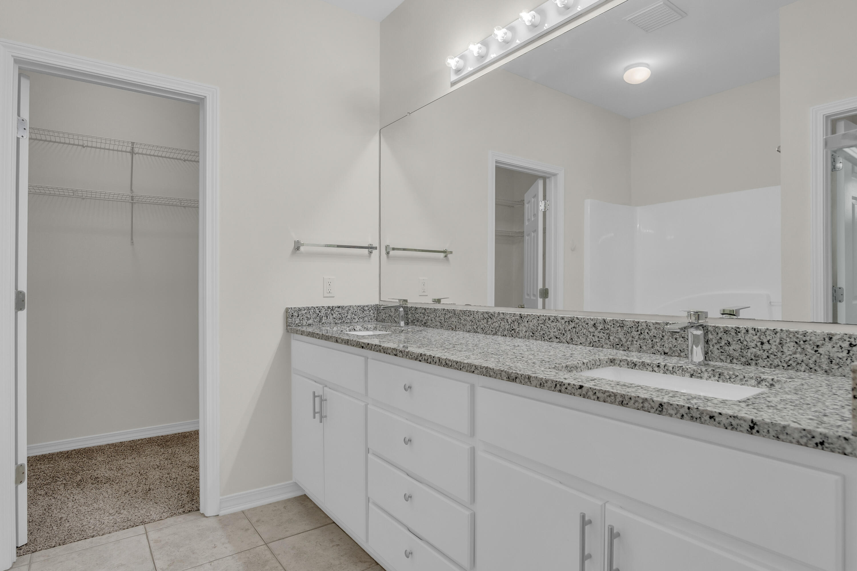 BAYOU PINES UNREC 1ST ADDN - Residential