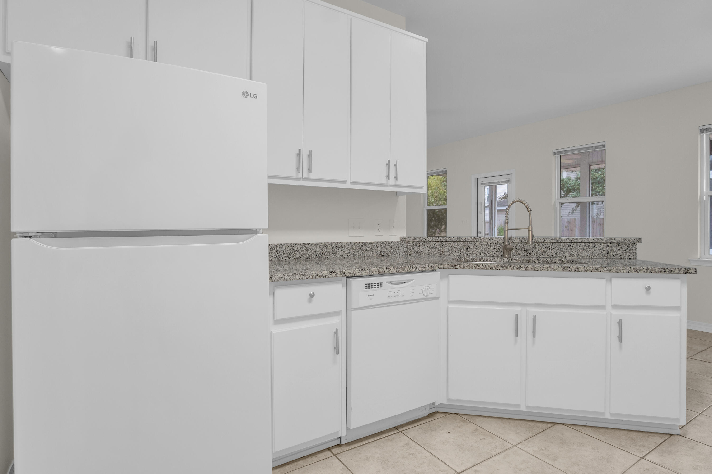 BAYOU PINES UNREC 1ST ADDN - Residential