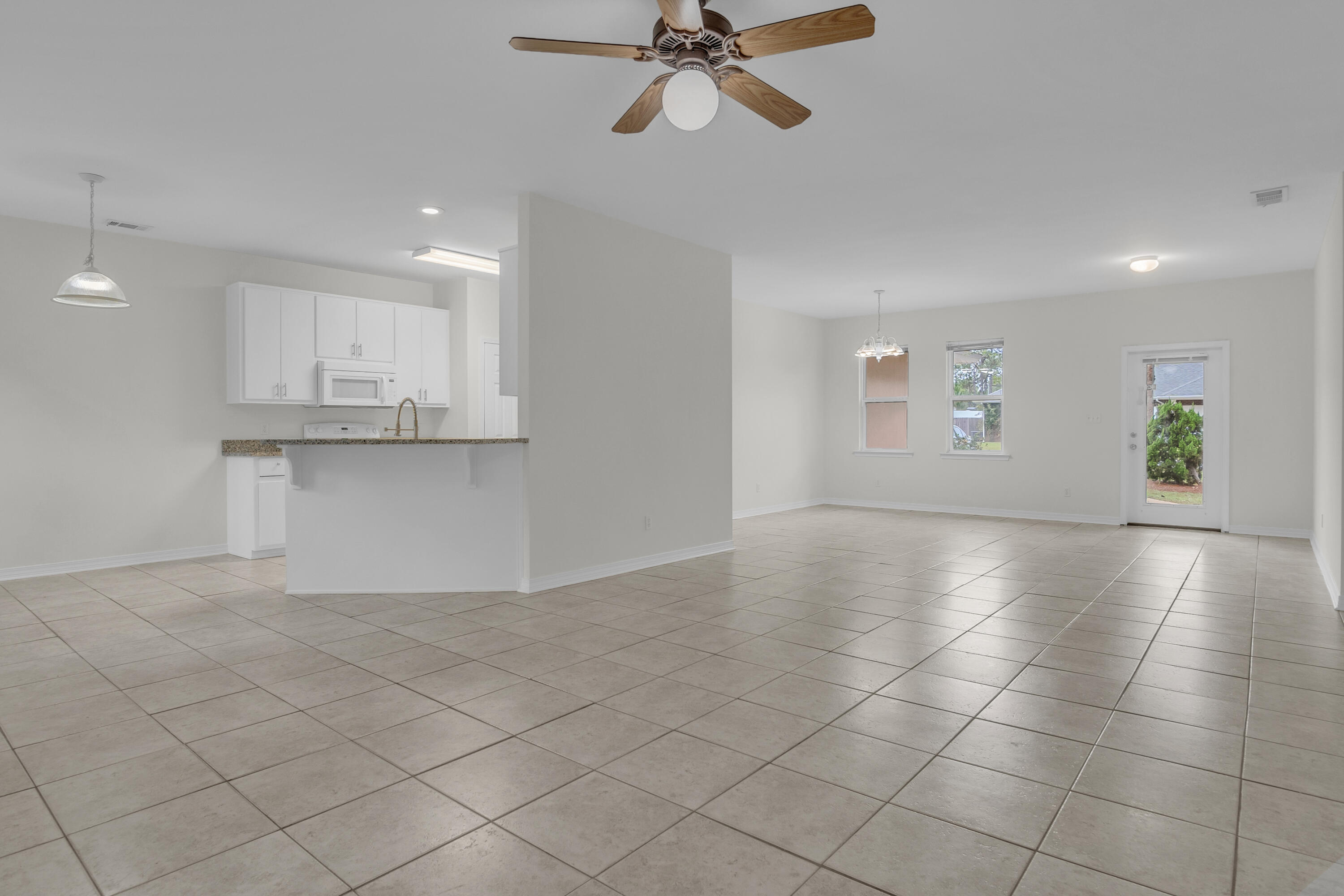 BAYOU PINES UNREC 1ST ADDN - Residential