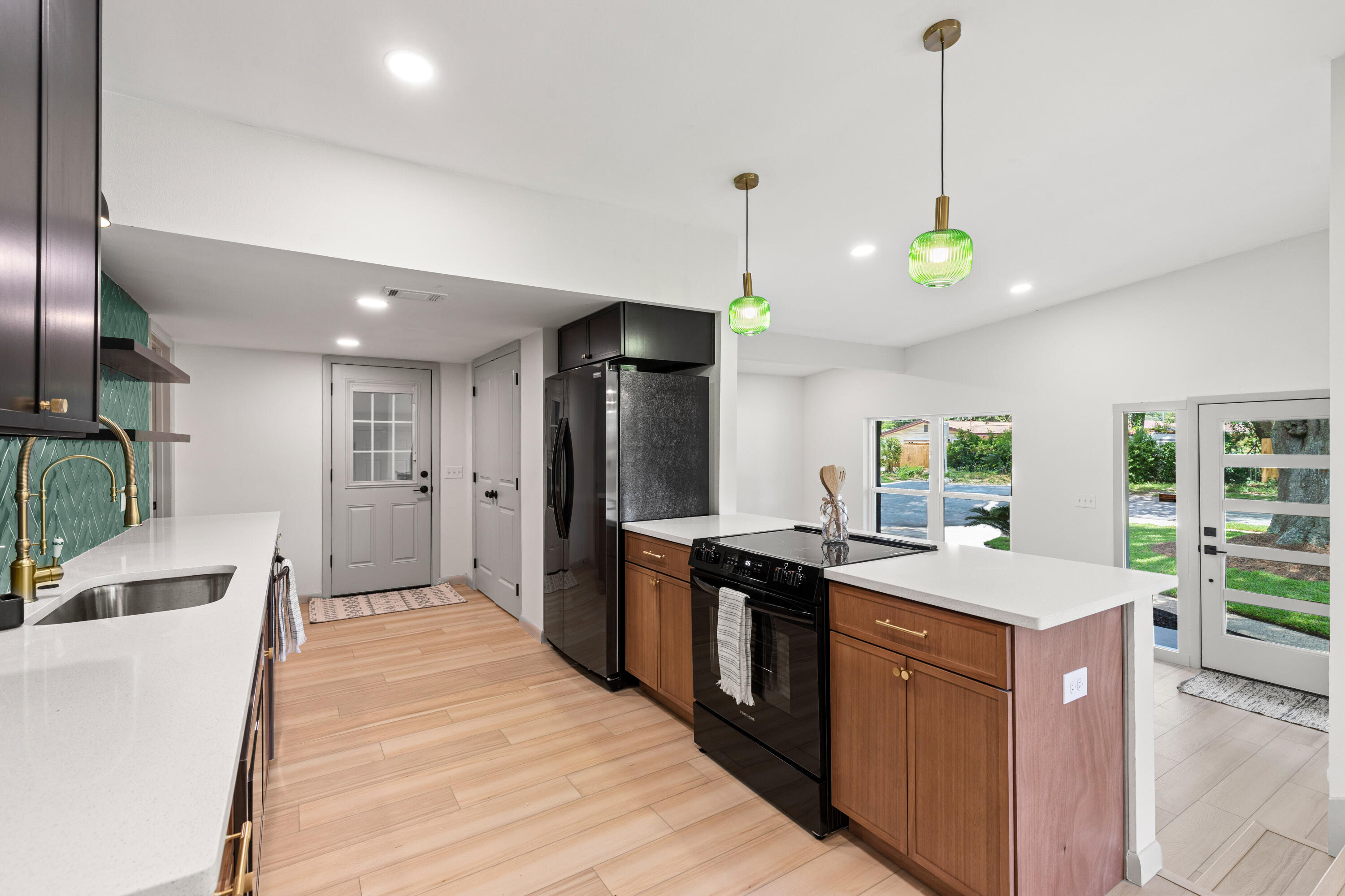 MIRAMAR ESTATES 1ST ADDN - Residential