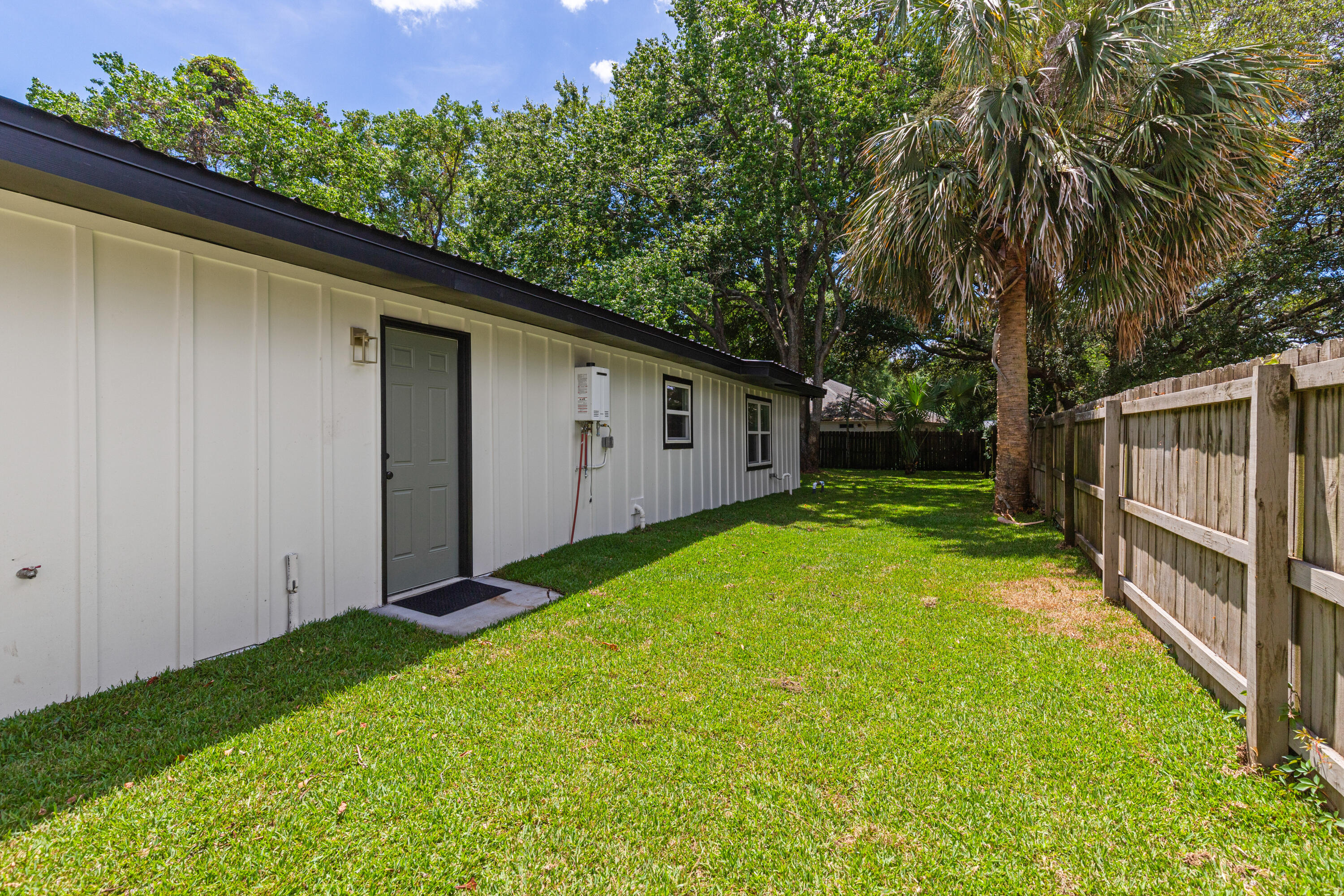 MIRAMAR ESTATES 1ST ADDN - Residential