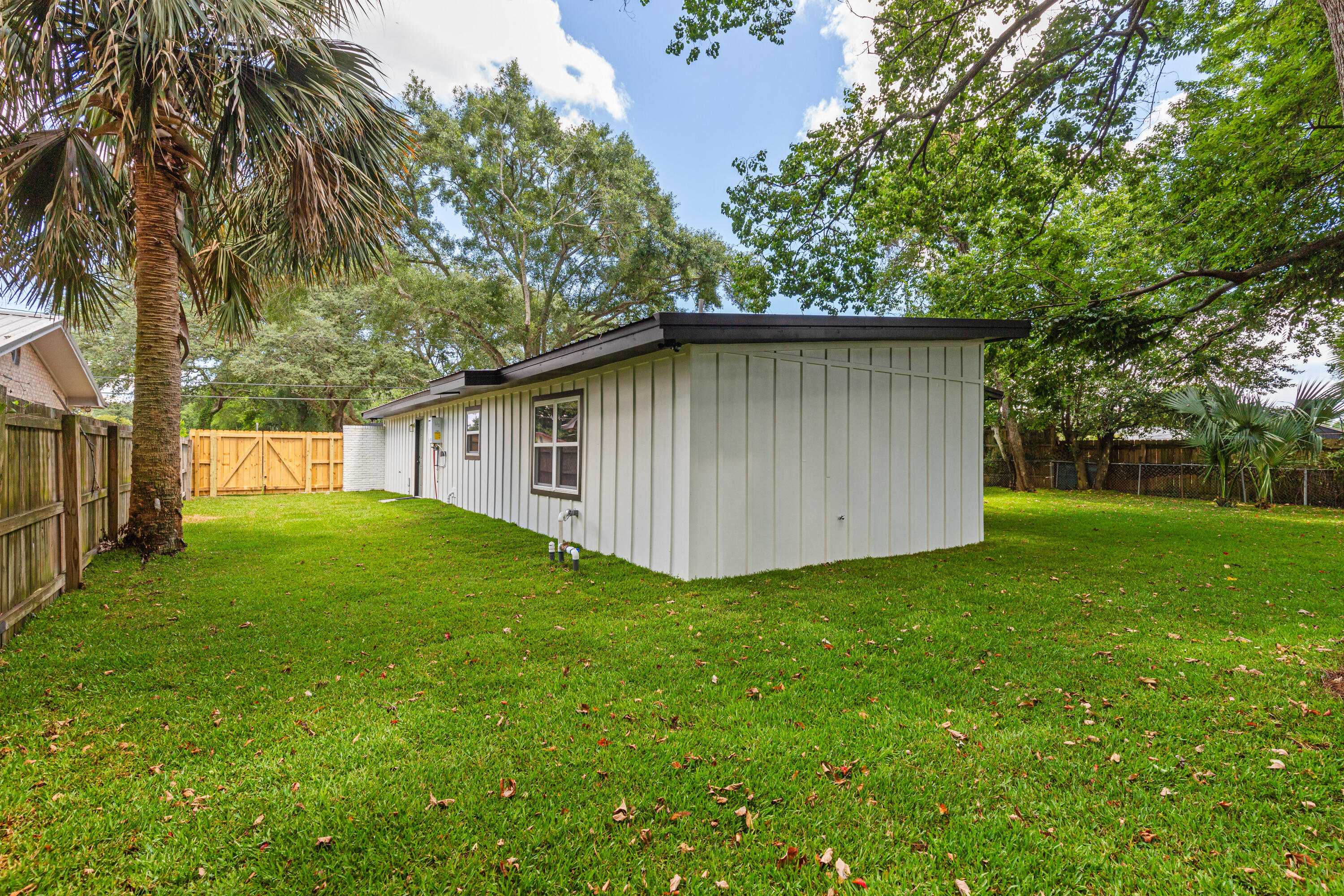 MIRAMAR ESTATES 1ST ADDN - Residential