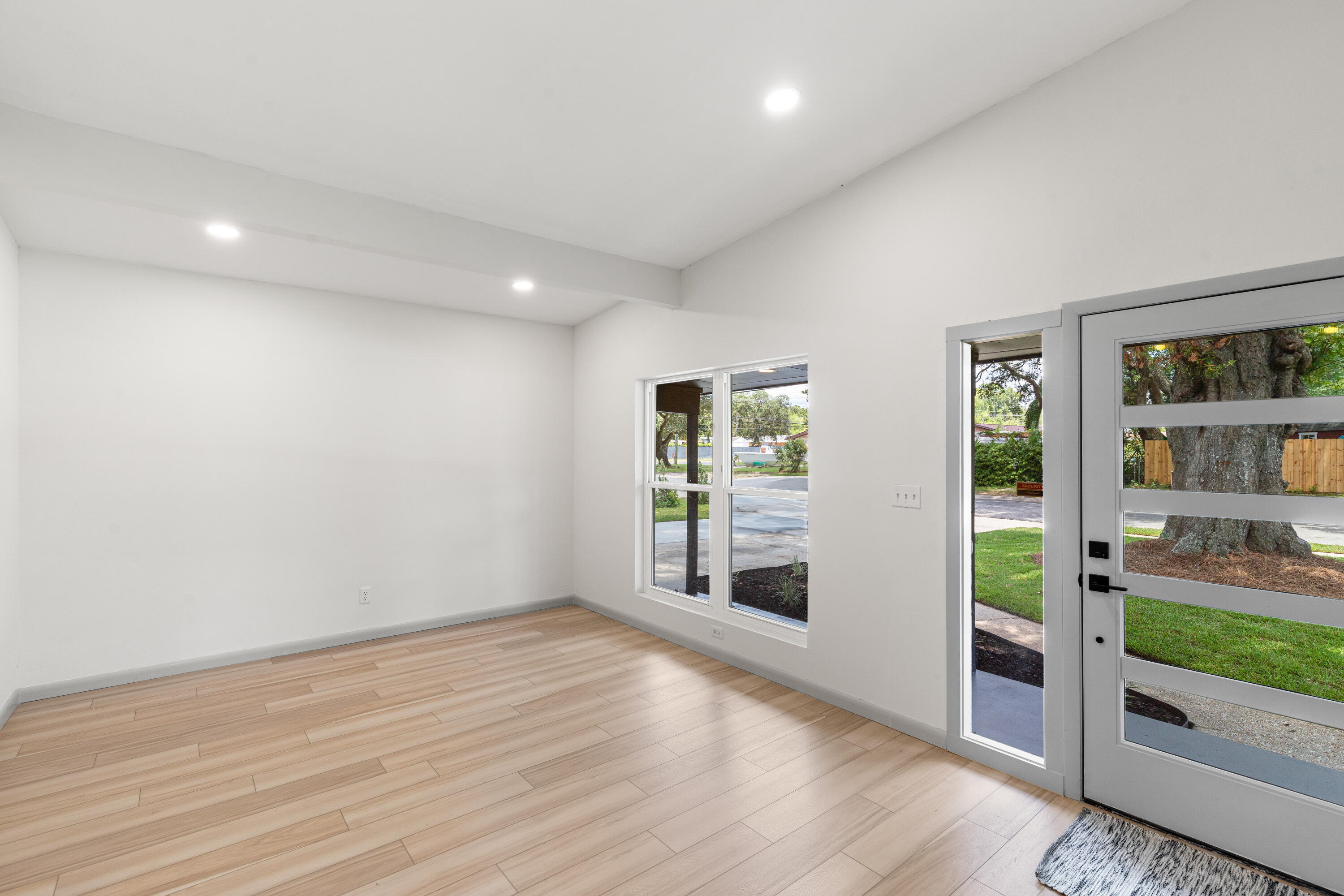 MIRAMAR ESTATES 1ST ADDN - Residential