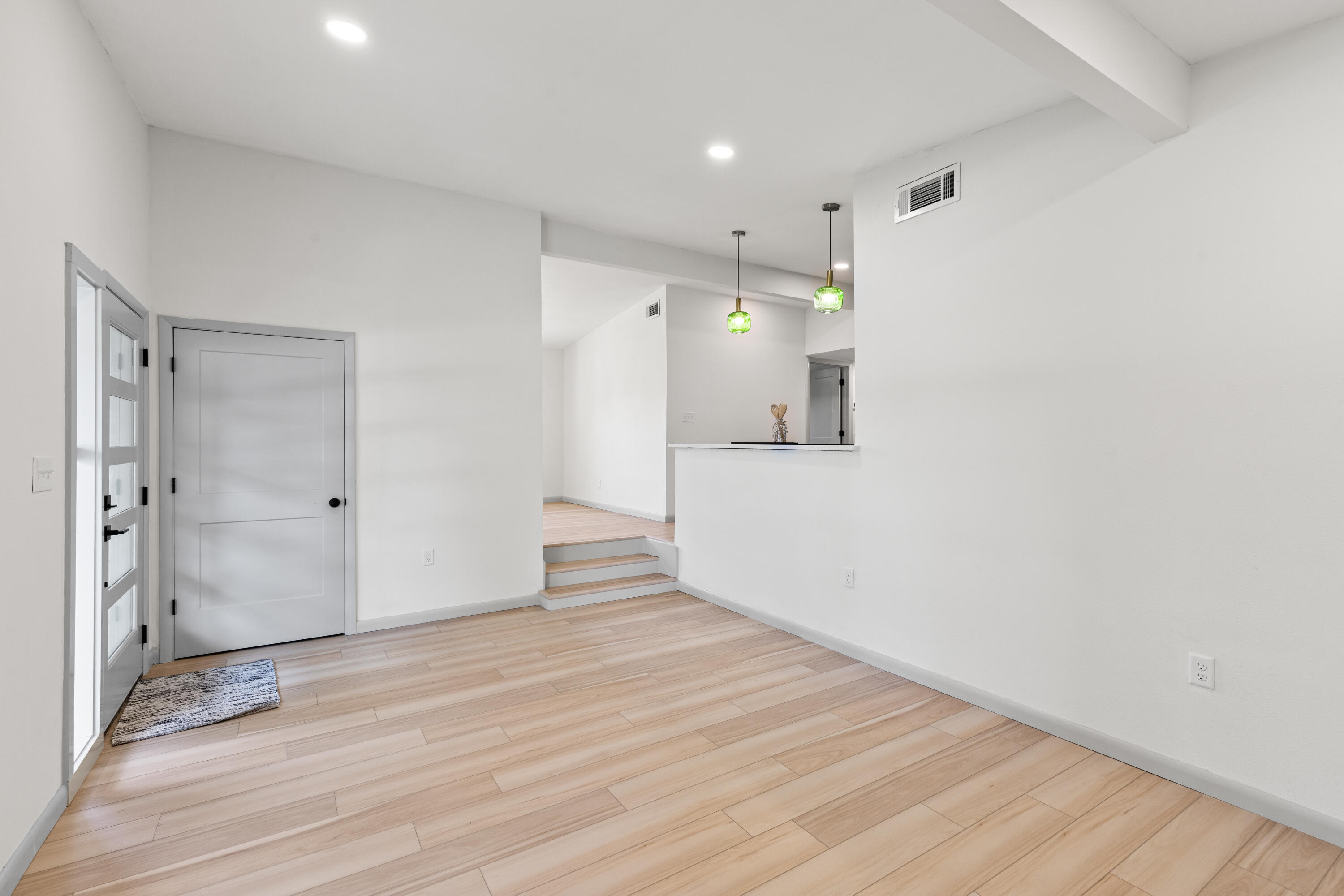 MIRAMAR ESTATES 1ST ADDN - Residential
