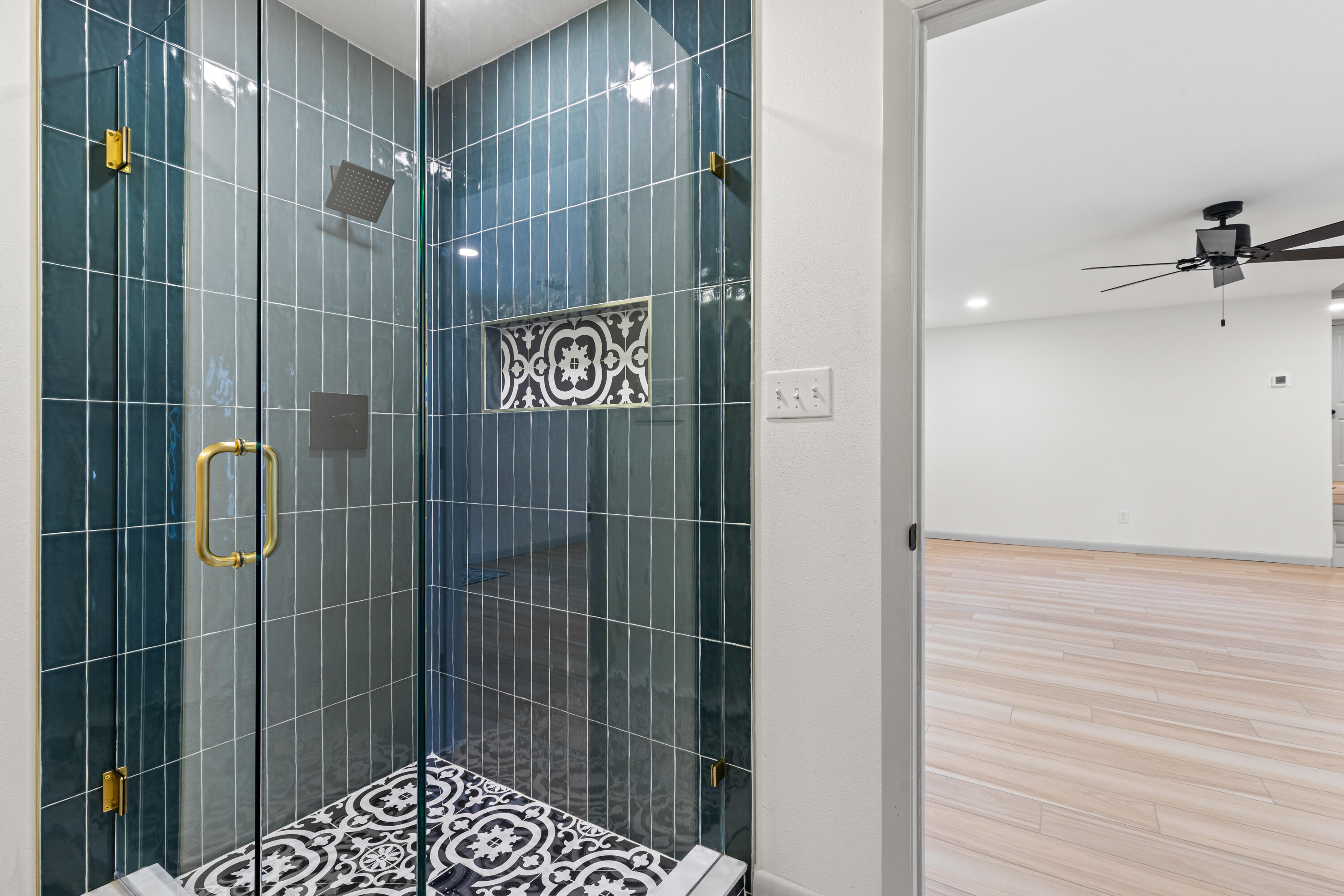 MIRAMAR ESTATES 1ST ADDN - Residential