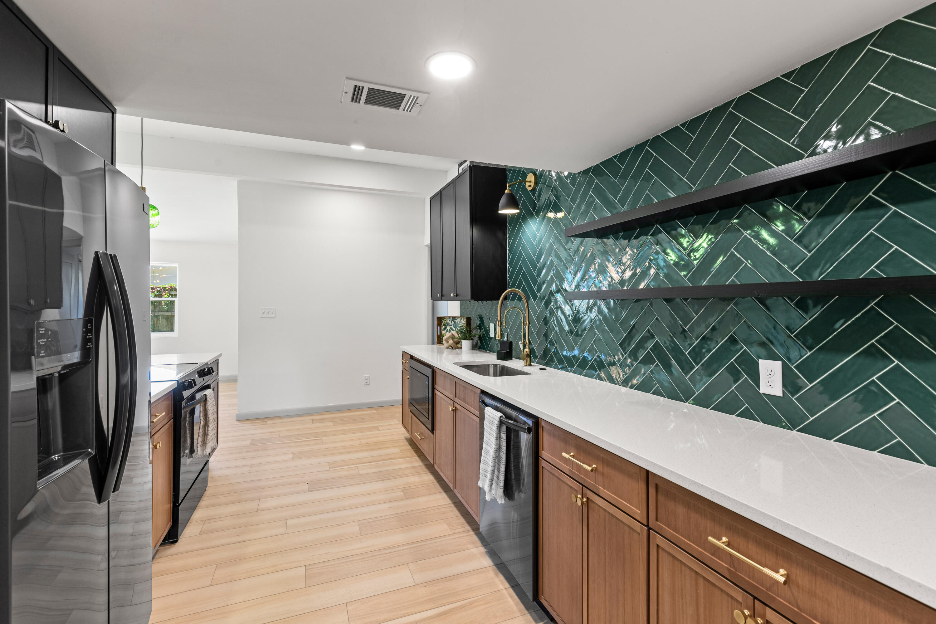 MIRAMAR ESTATES 1ST ADDN - Residential