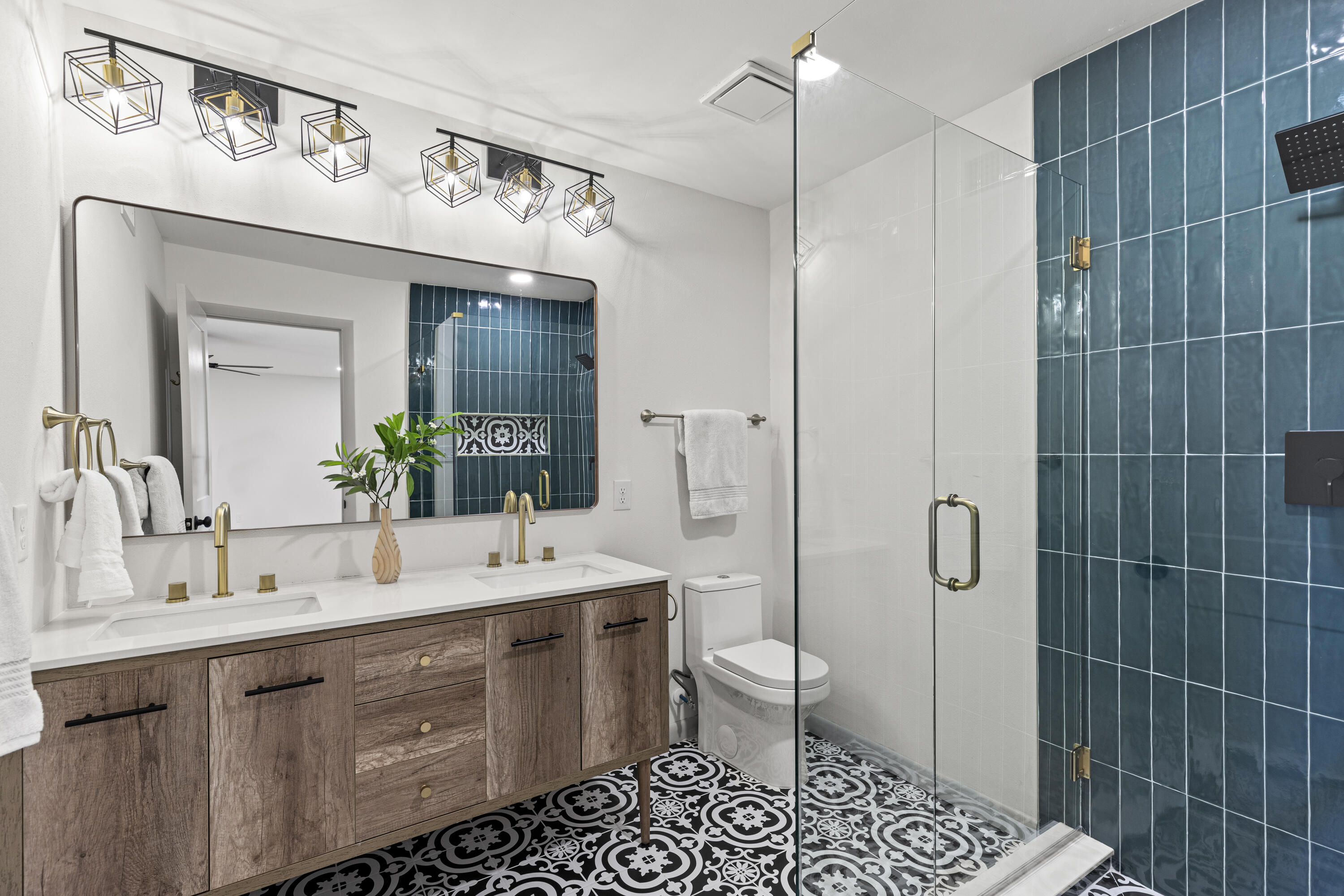 MIRAMAR ESTATES 1ST ADDN - Residential