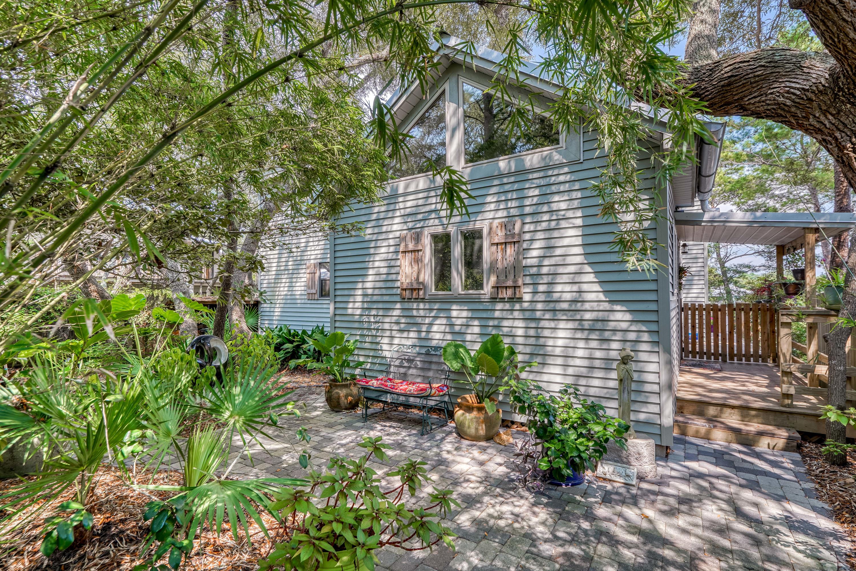 EASTERN LAKE S/D - Residential