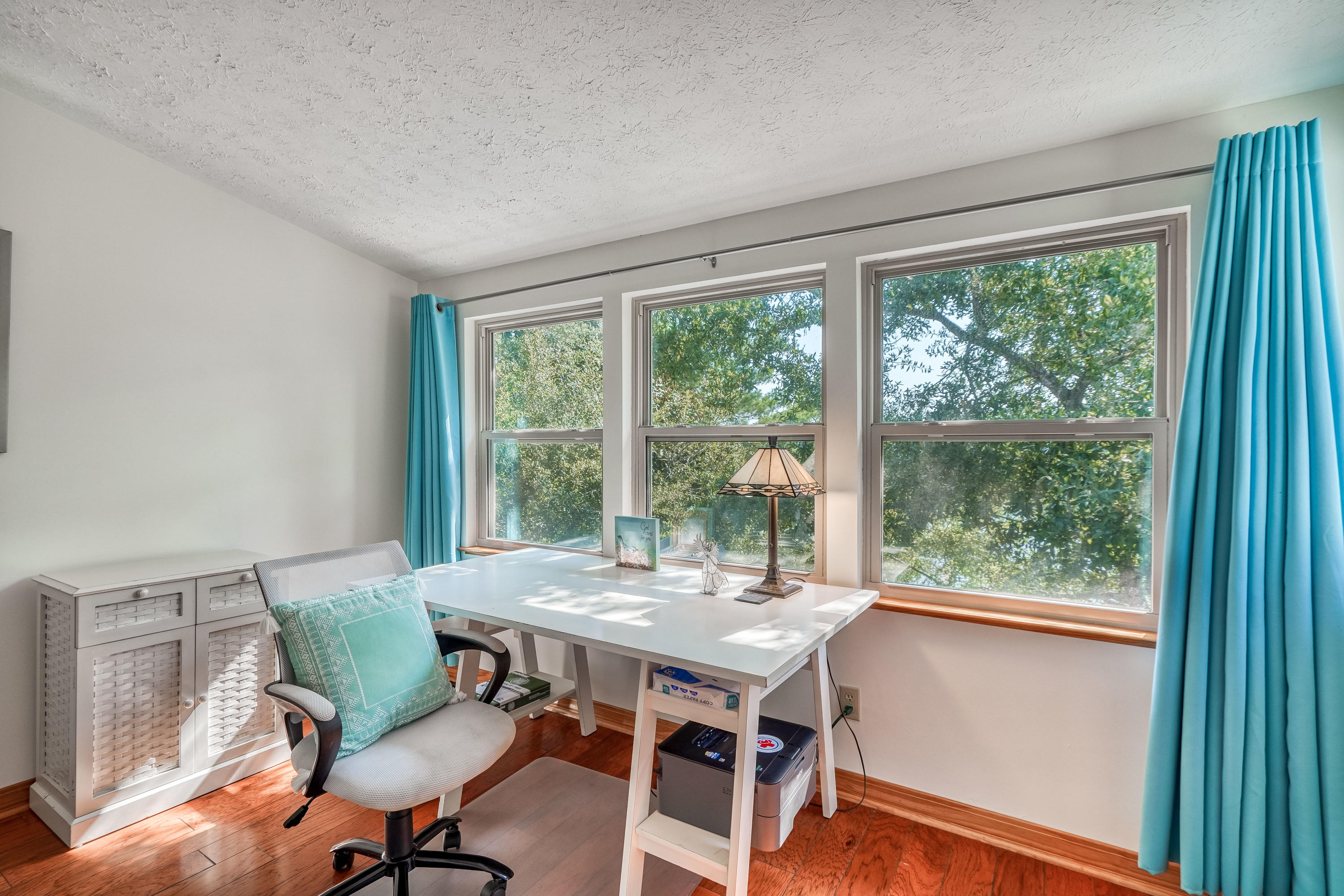 EASTERN LAKE S/D - Residential