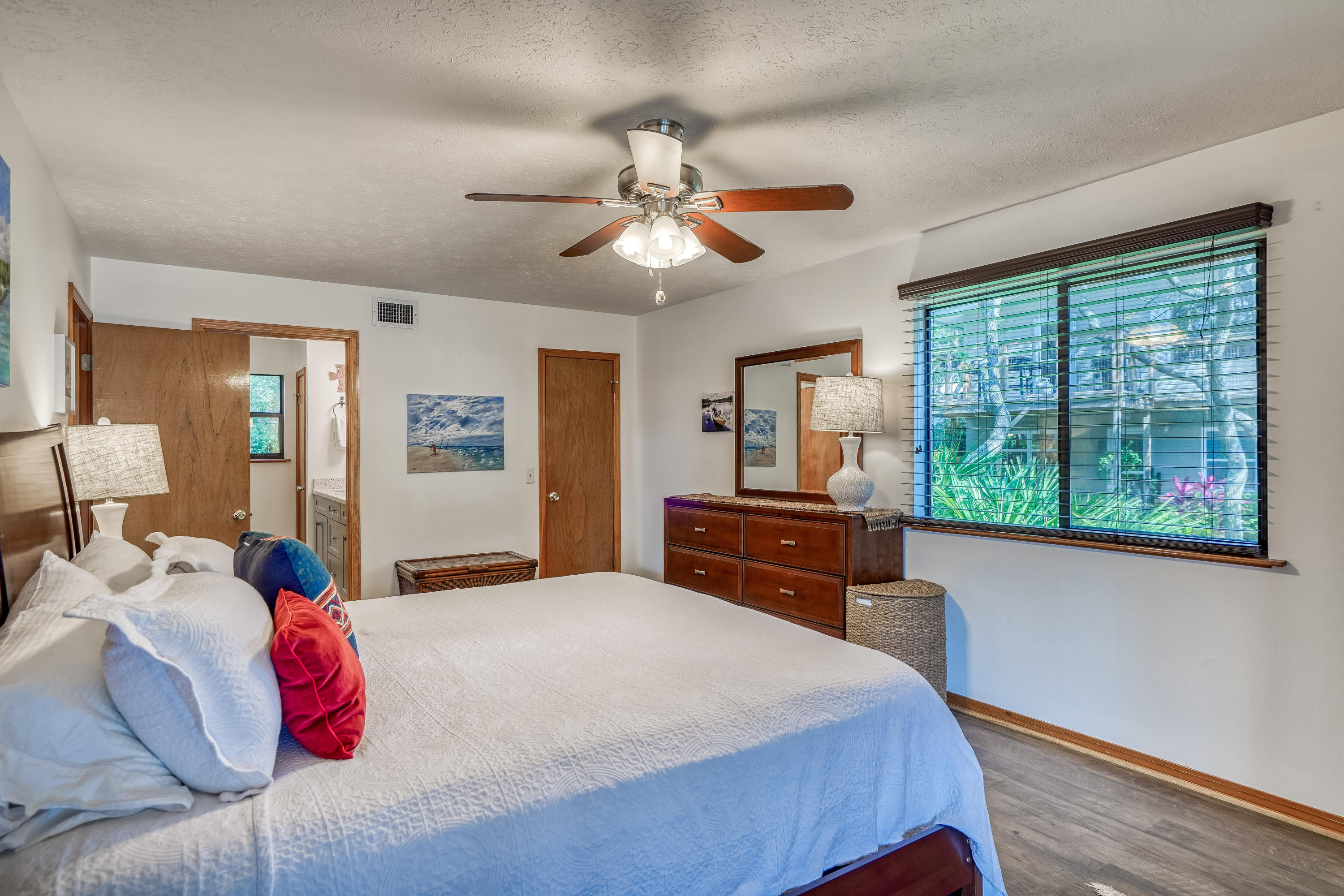 EASTERN LAKE S/D - Residential