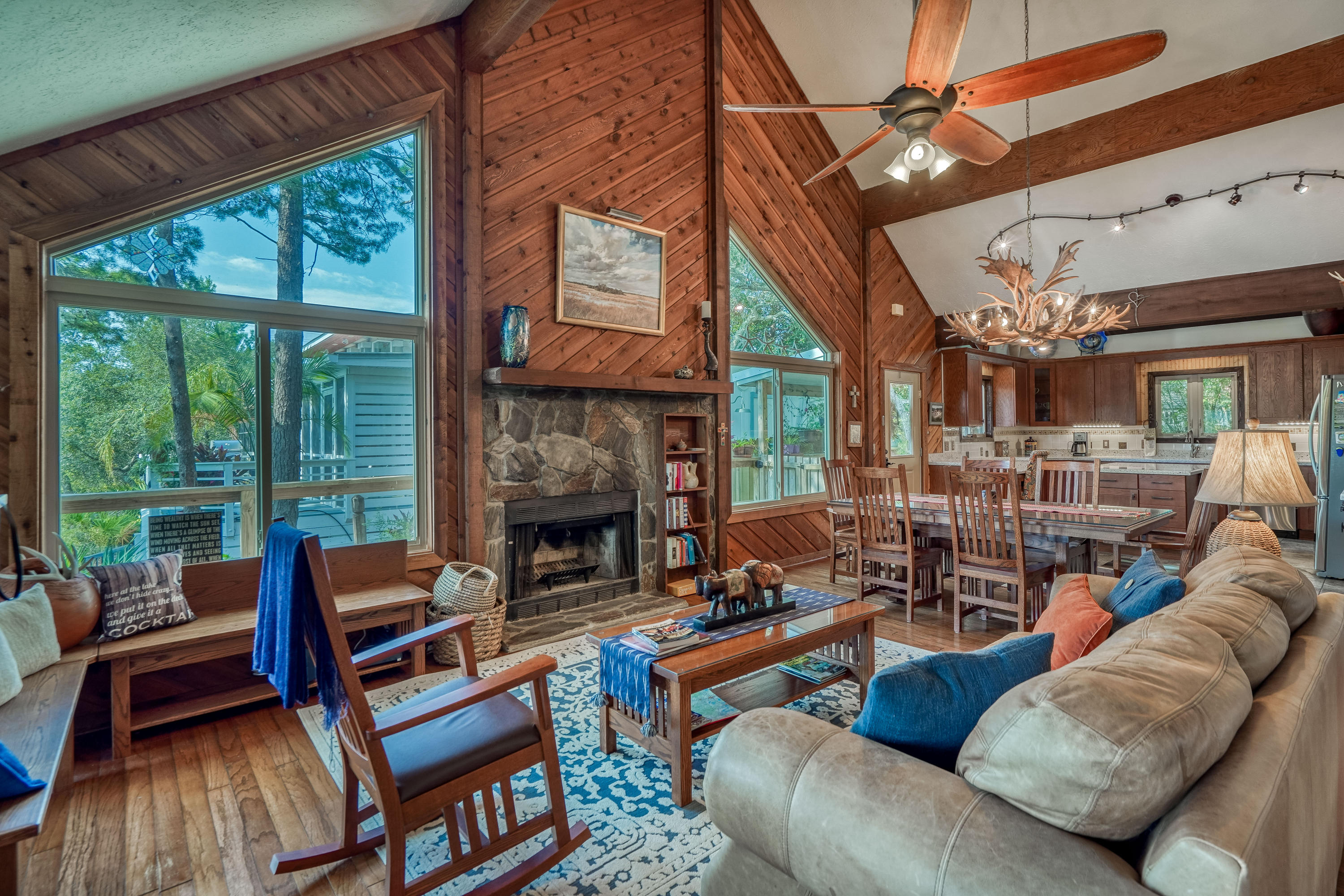 EASTERN LAKE S/D - Residential