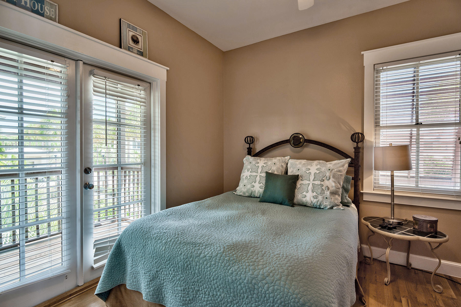 SUNSET BEACH - Residential