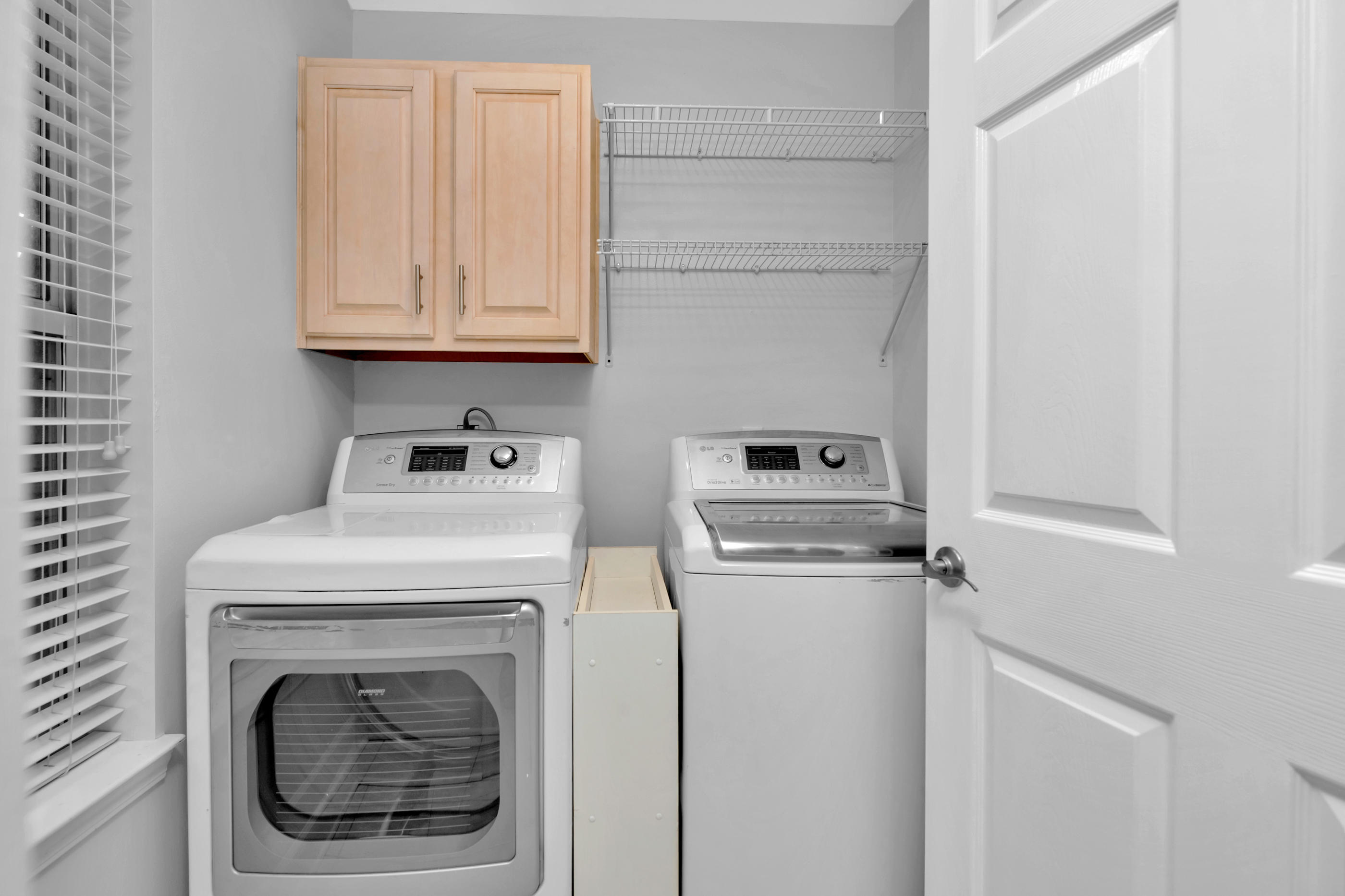 BISCAYNE POINTE - Residential