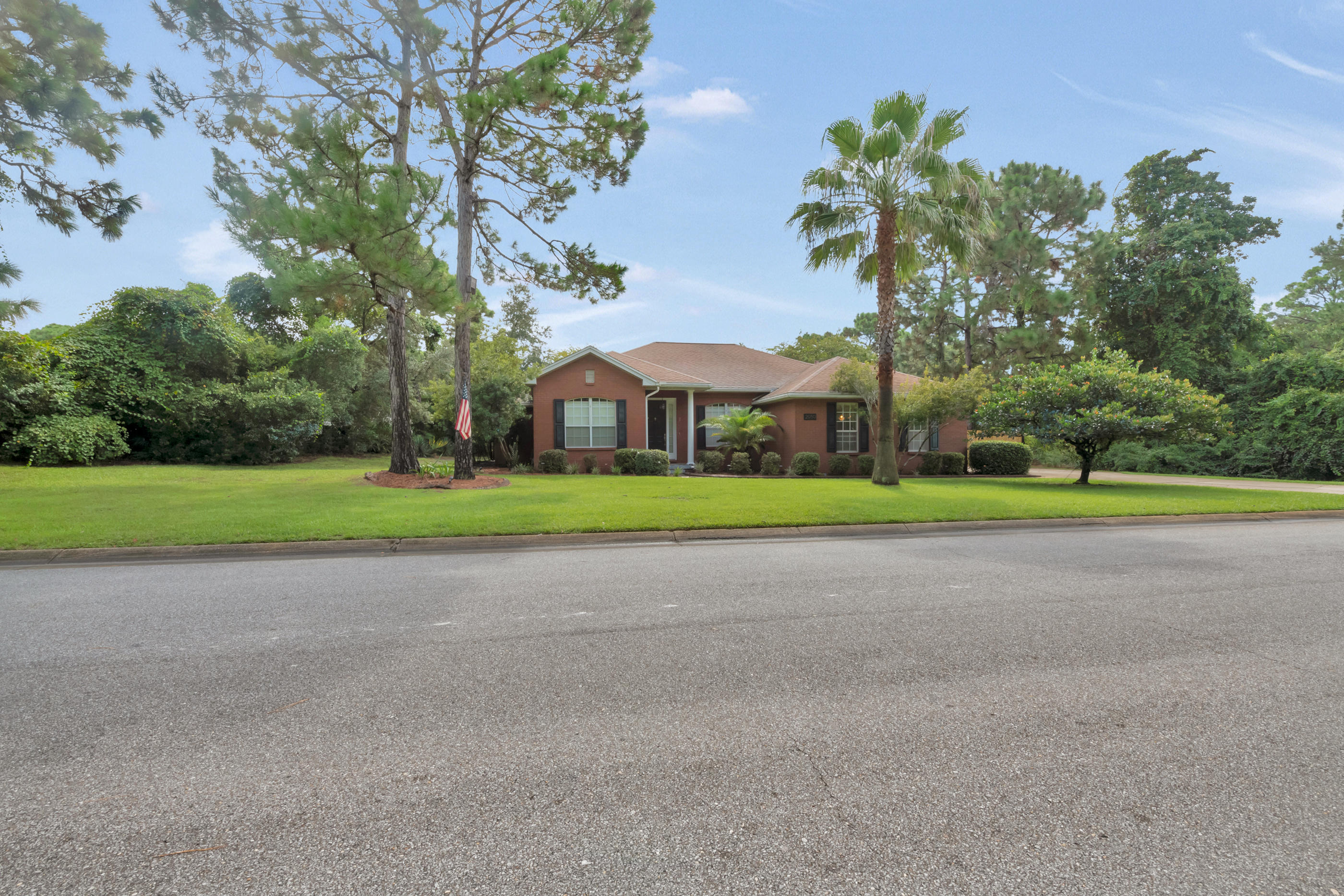 BISCAYNE POINTE - Residential