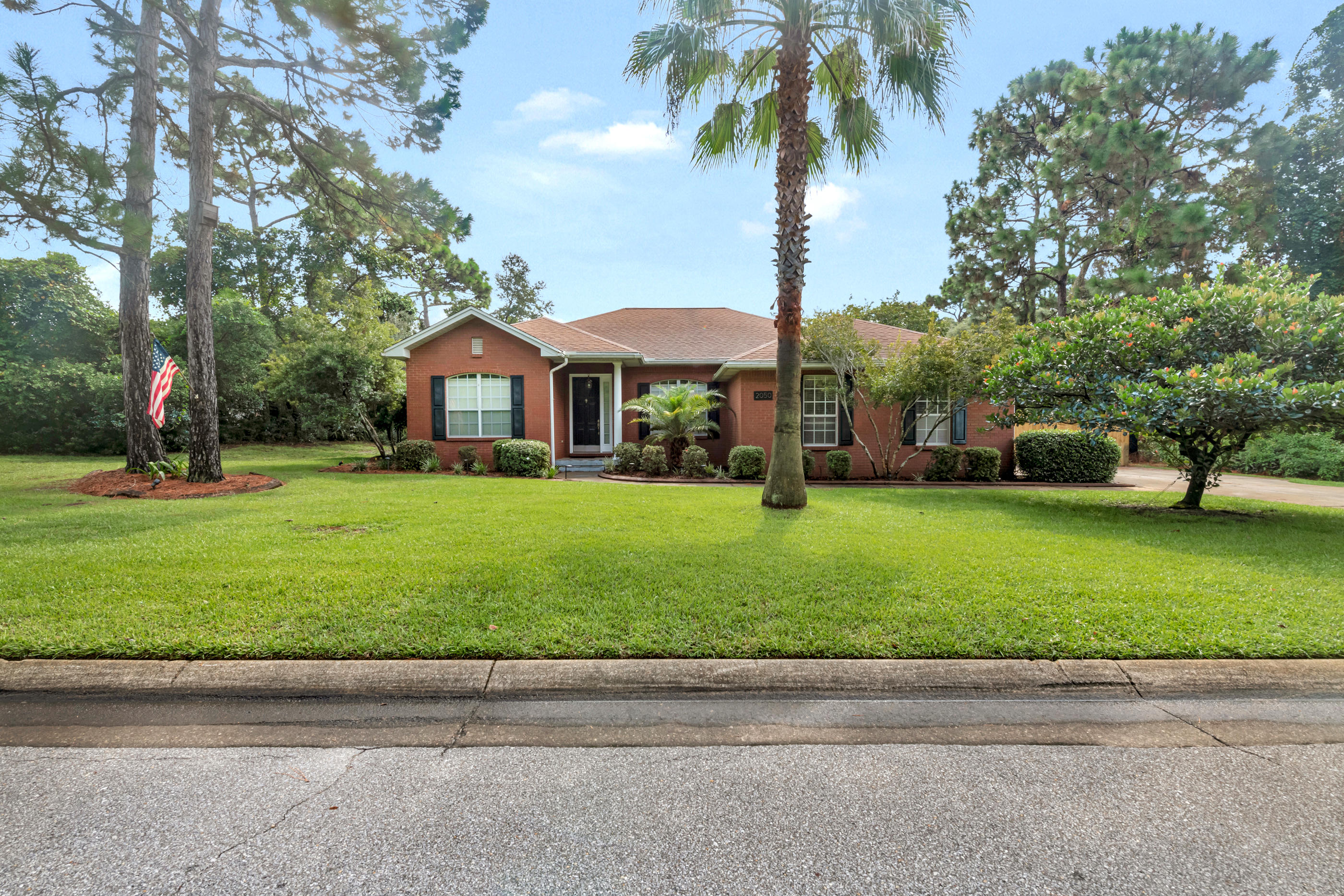 BISCAYNE POINTE - Residential