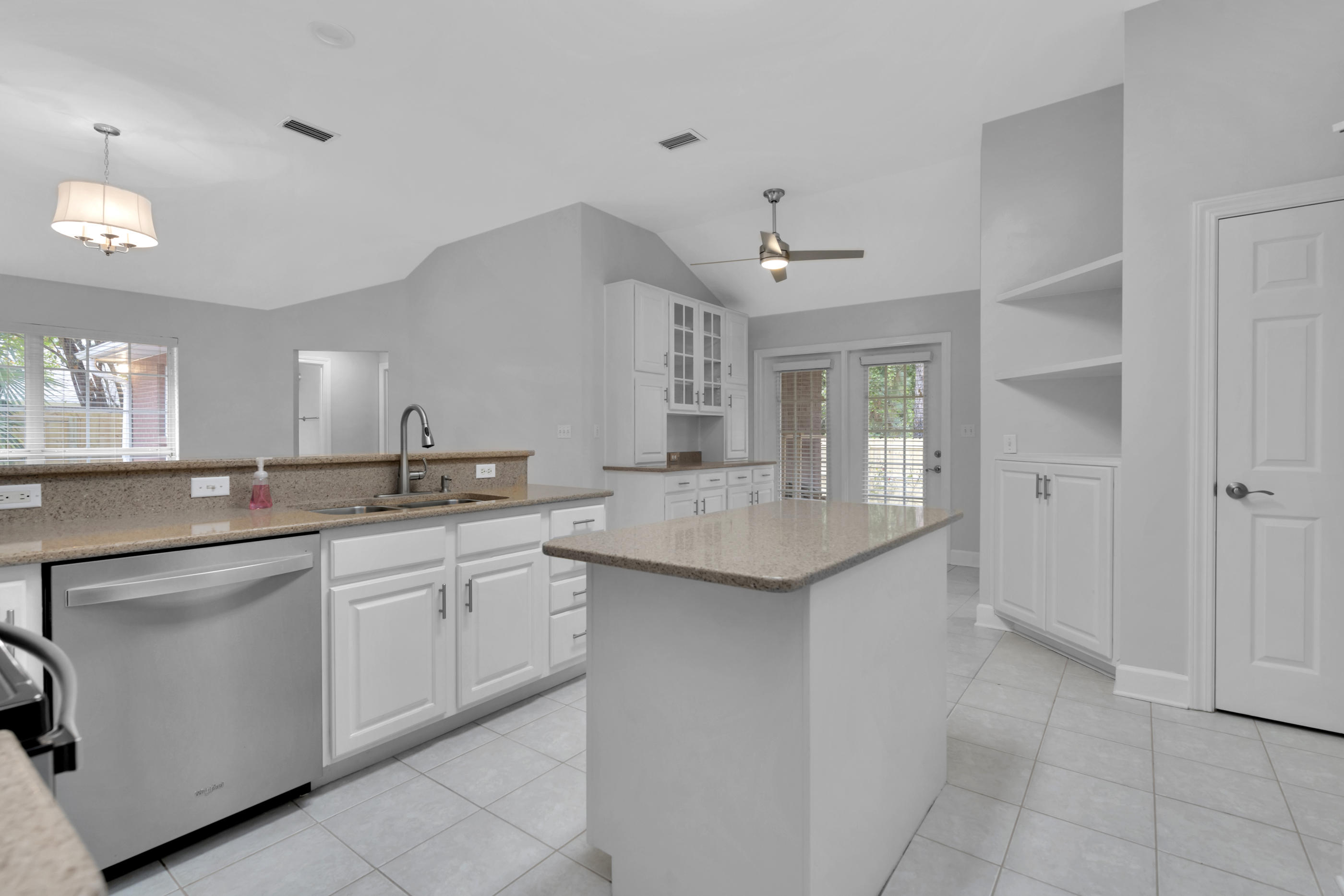 BISCAYNE POINTE - Residential