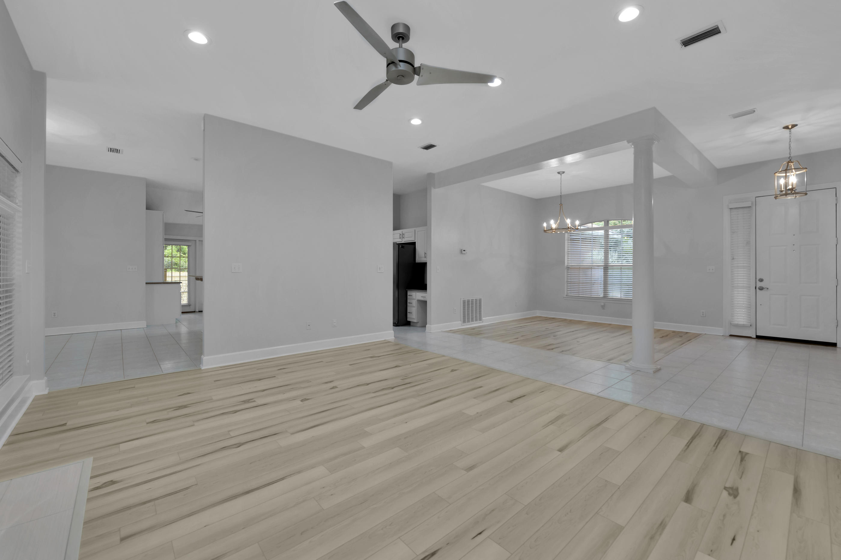 BISCAYNE POINTE - Residential