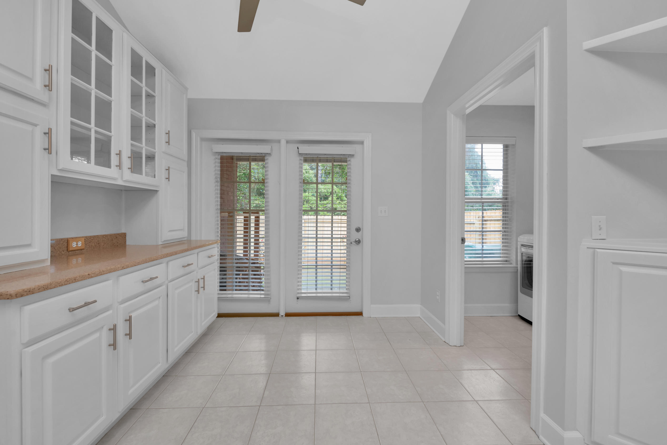 BISCAYNE POINTE - Residential