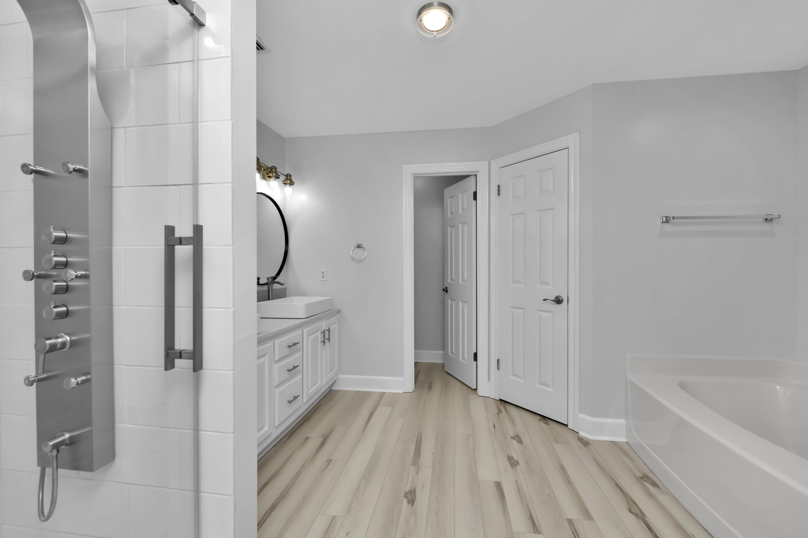 BISCAYNE POINTE - Residential