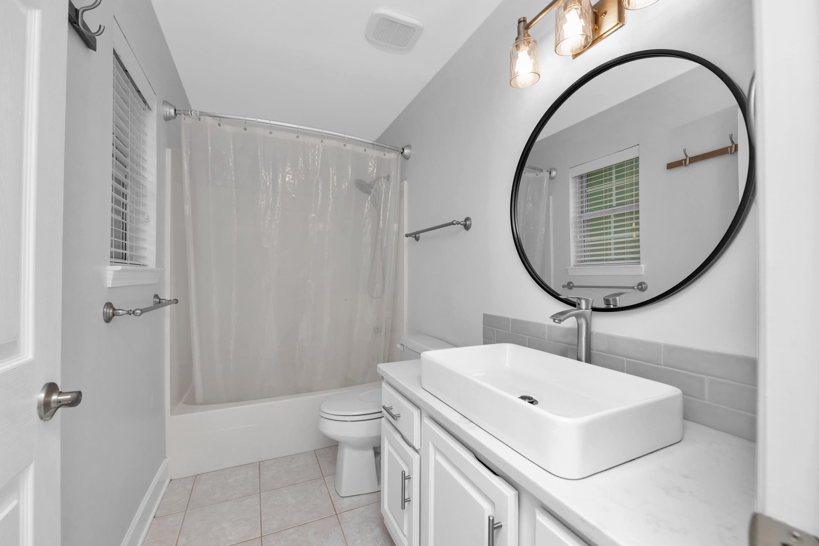 BISCAYNE POINTE - Residential