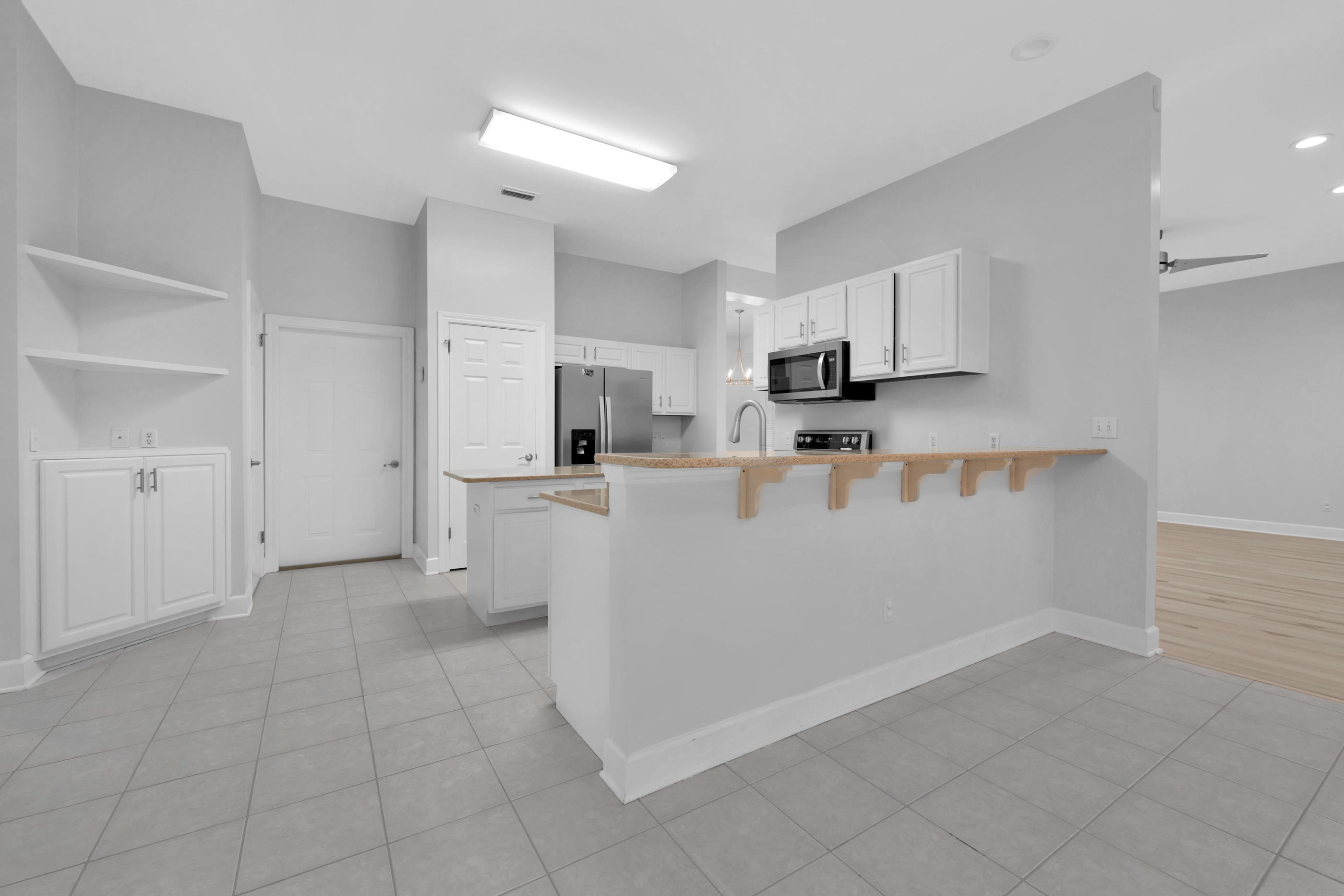 BISCAYNE POINTE - Residential