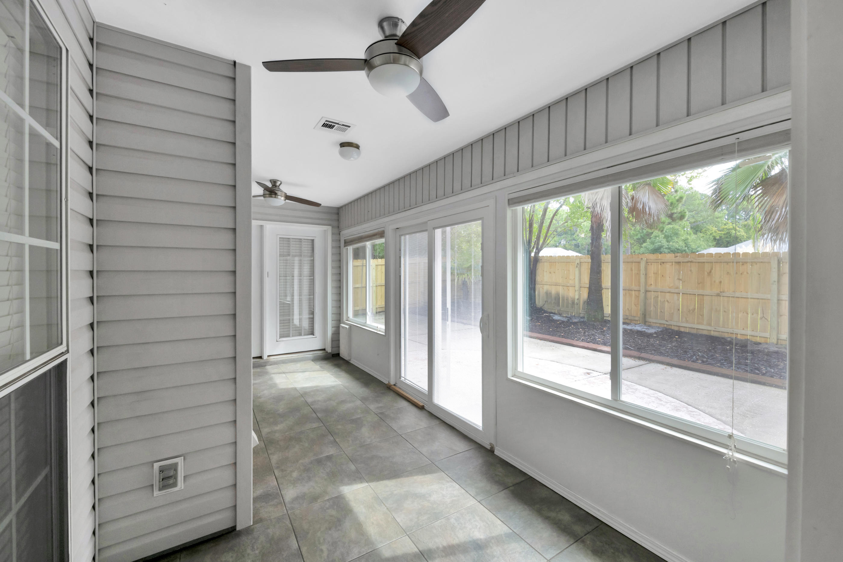 BISCAYNE POINTE - Residential