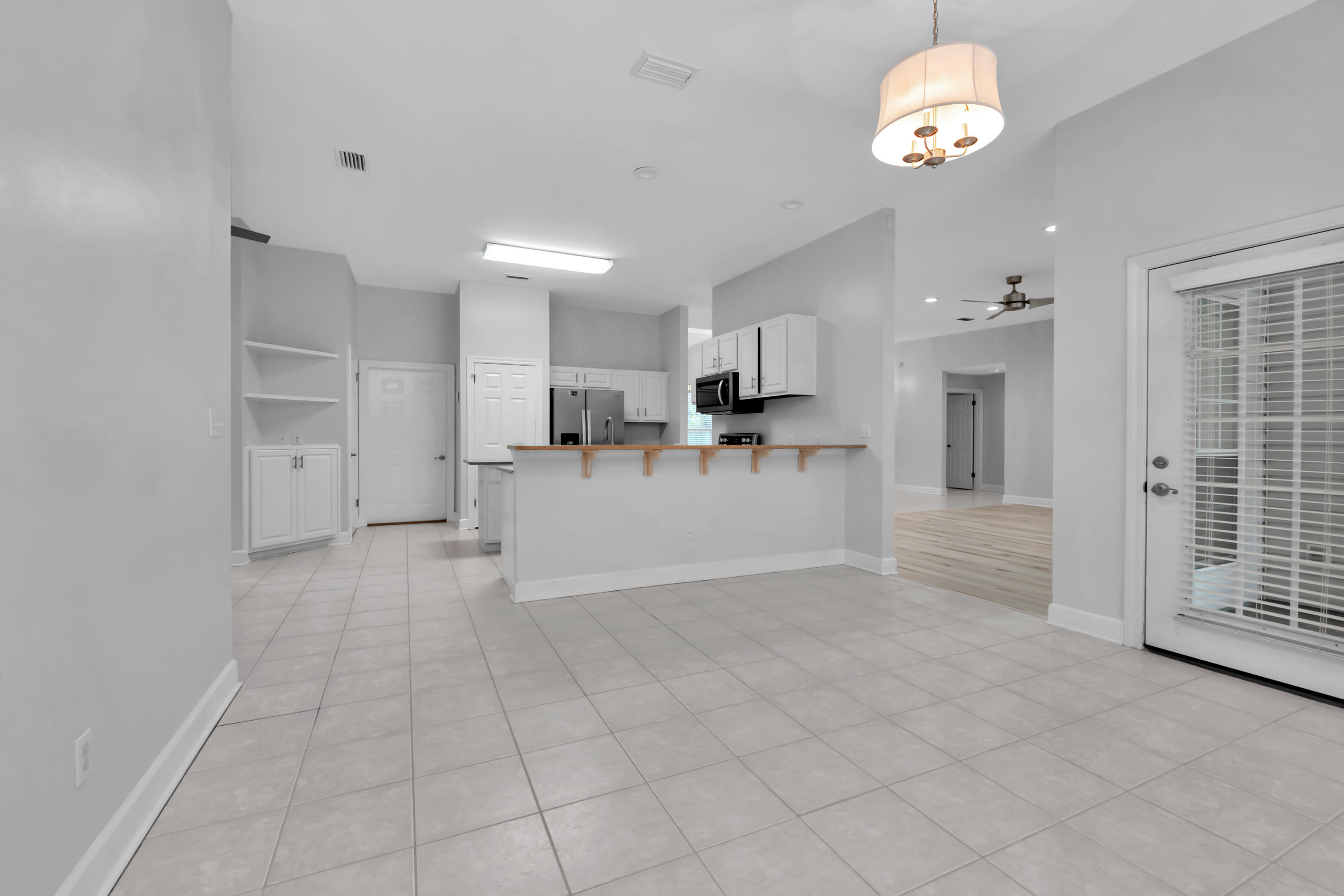 BISCAYNE POINTE - Residential