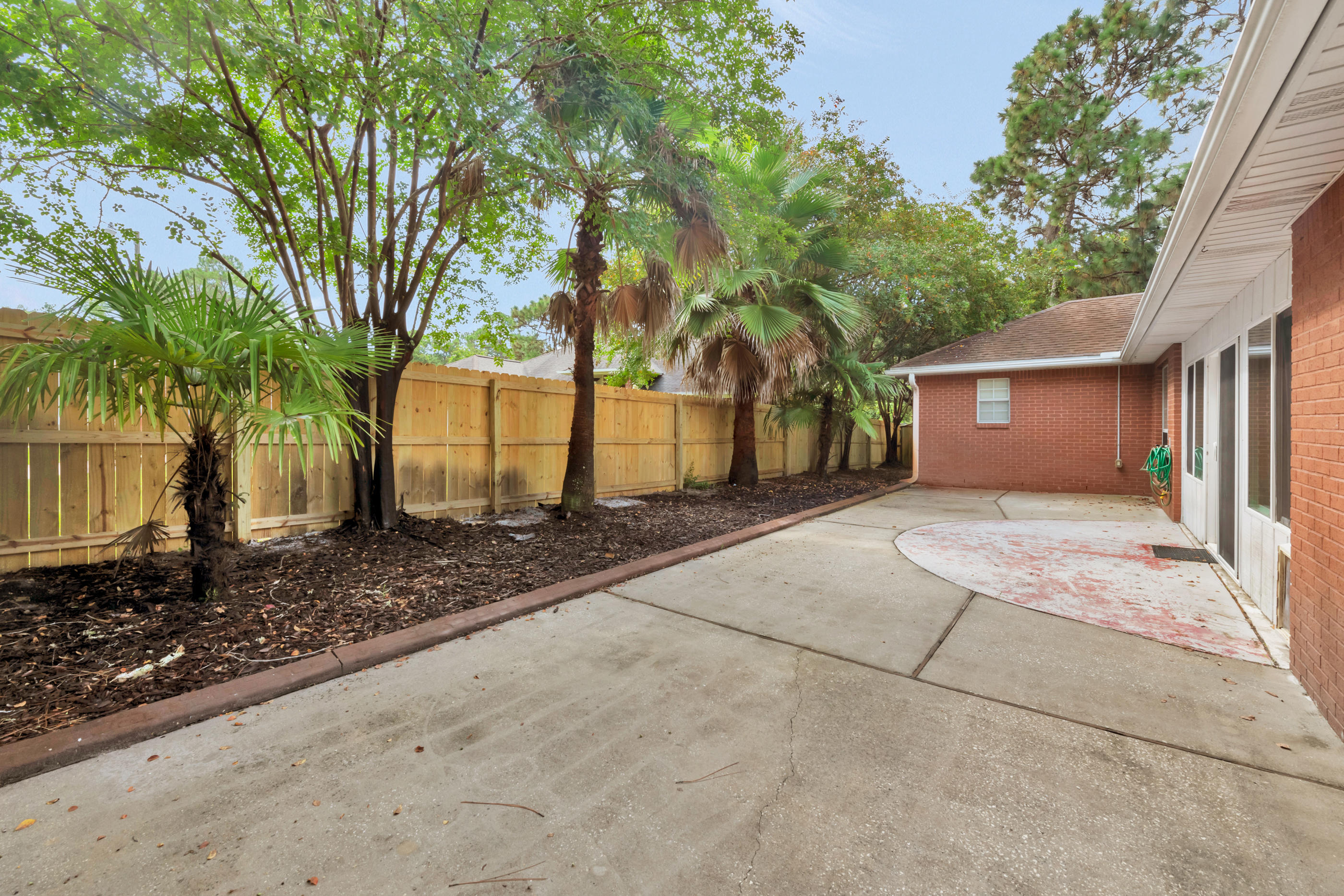 BISCAYNE POINTE - Residential