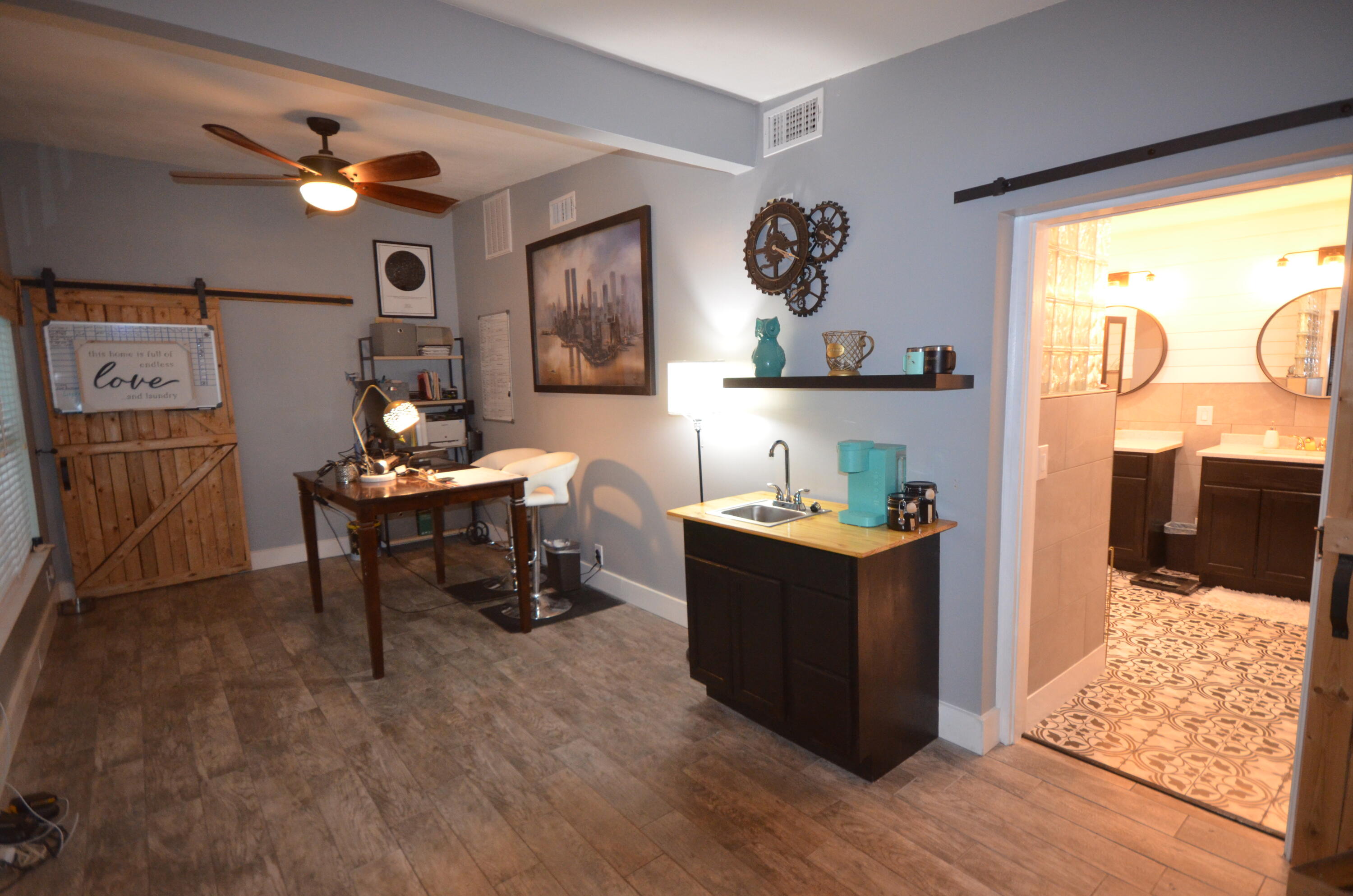 ELLIOTTS POINT 9TH ADDN - Residential