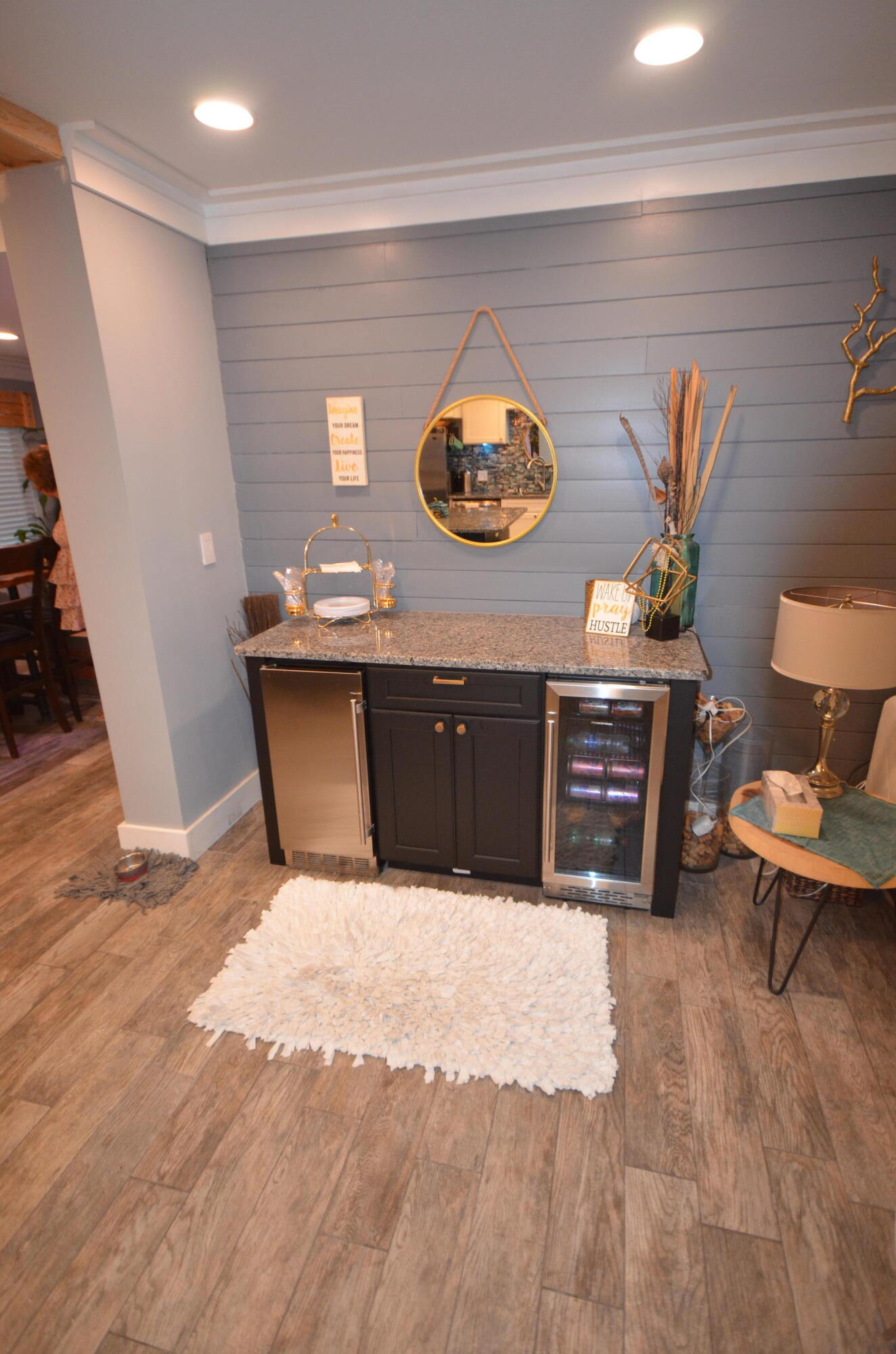 ELLIOTTS POINT 9TH ADDN - Residential