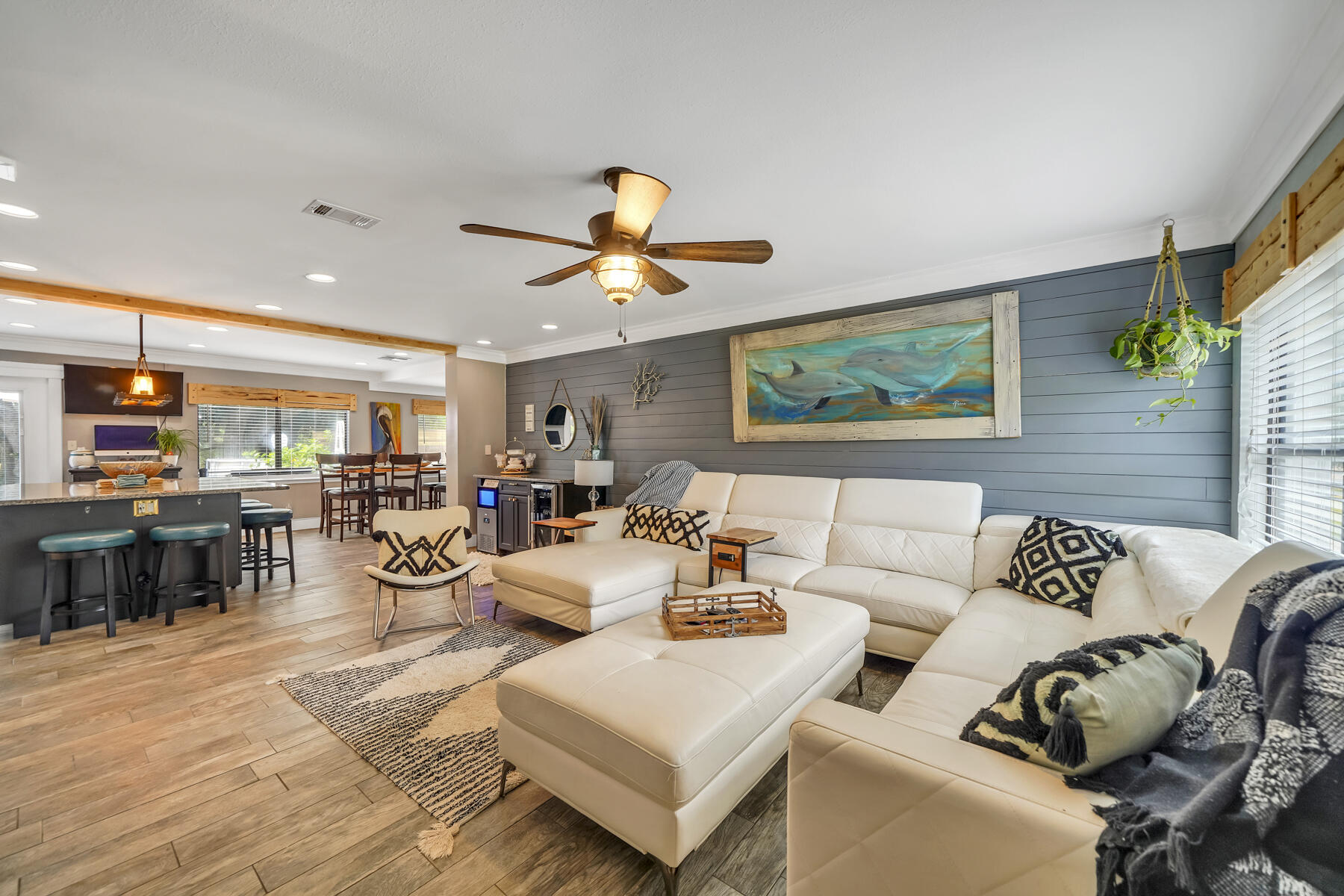 ELLIOTTS POINT 9TH ADDN - Residential