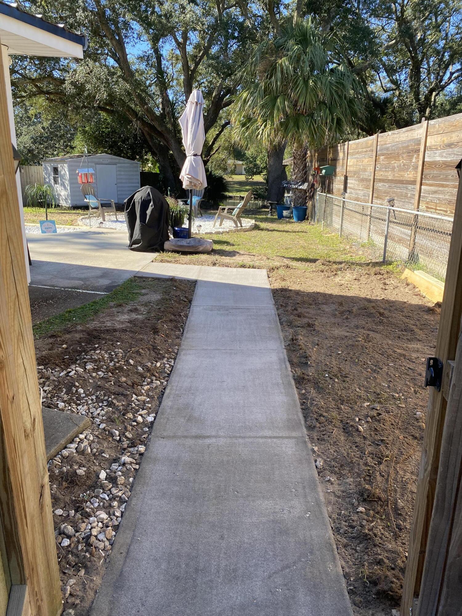 ELLIOTTS POINT 9TH ADDN - Residential