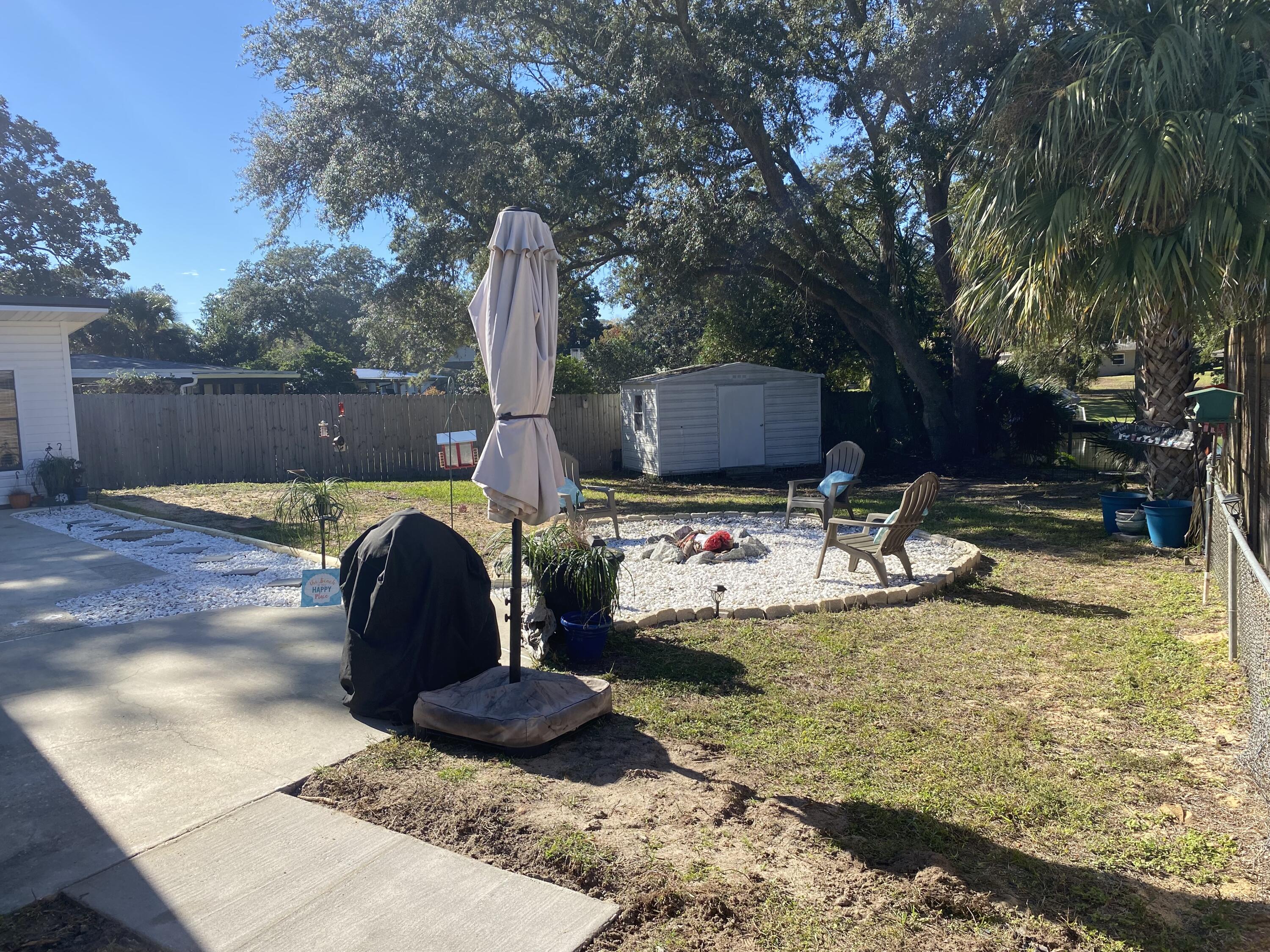 ELLIOTTS POINT 9TH ADDN - Residential