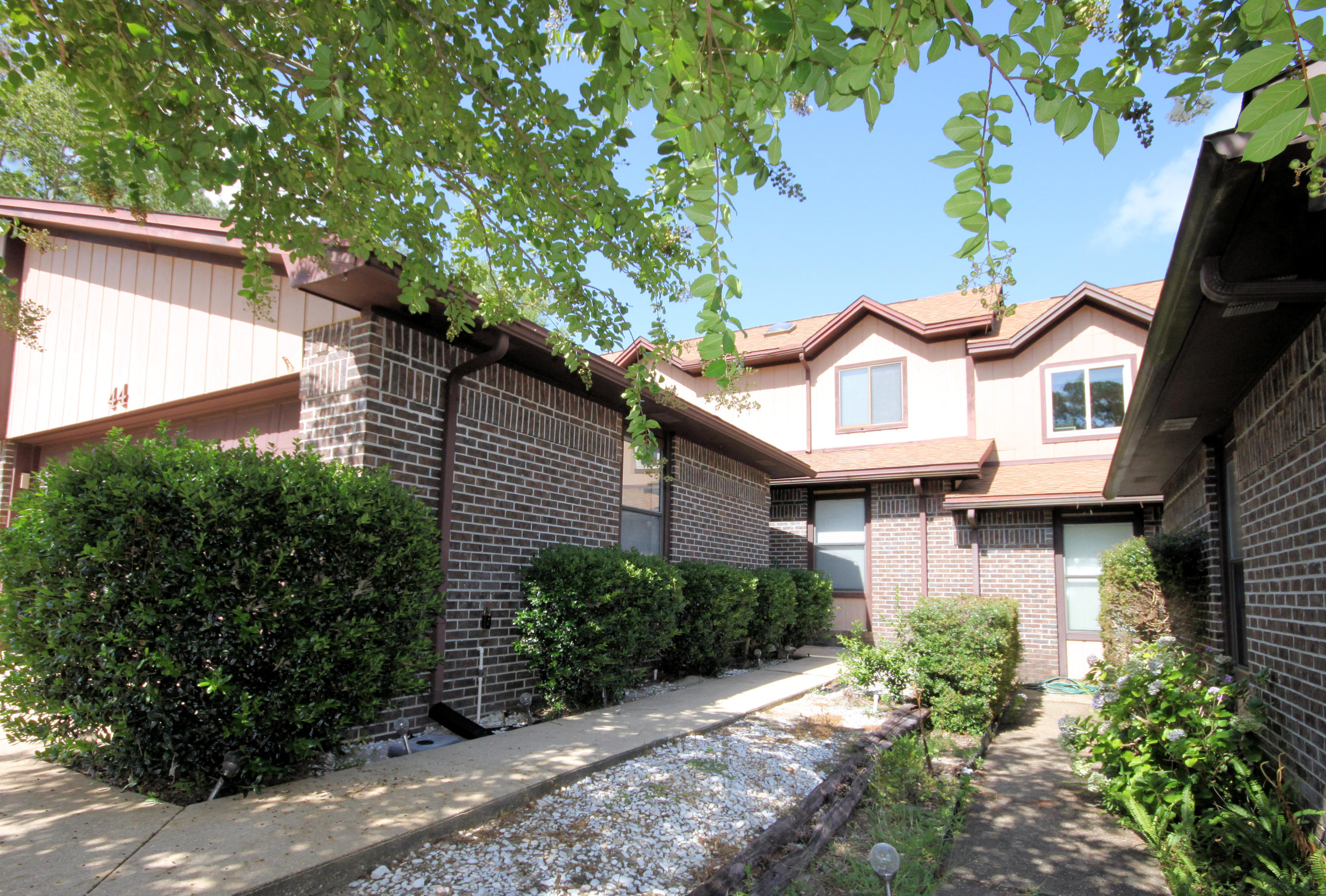 HIDDEN COVE UNIT 44 - Residential