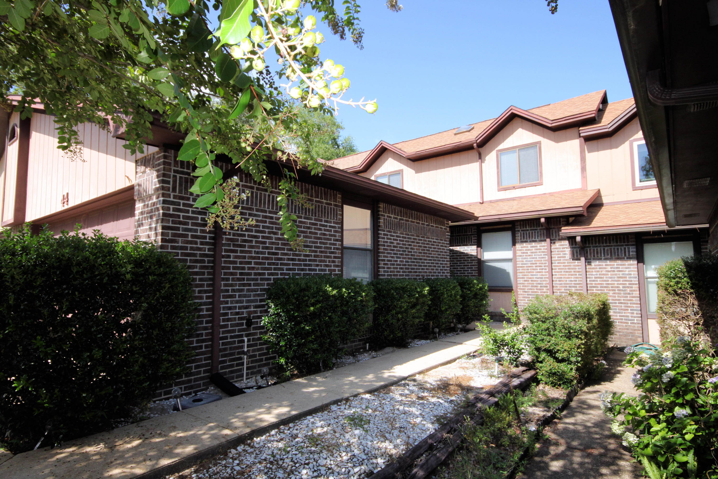 HIDDEN COVE UNIT 44 - Residential