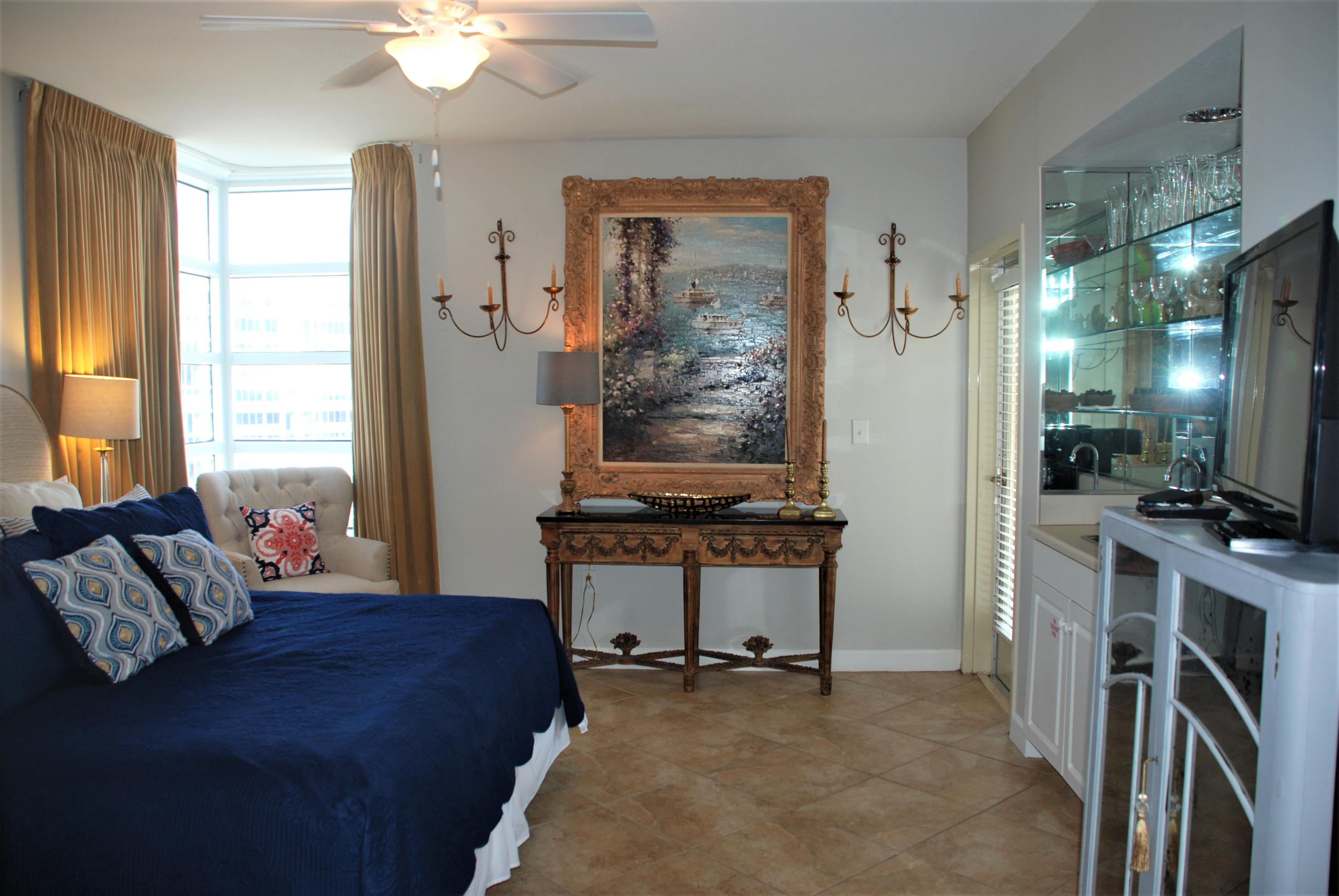 STERLING SHORES - Residential