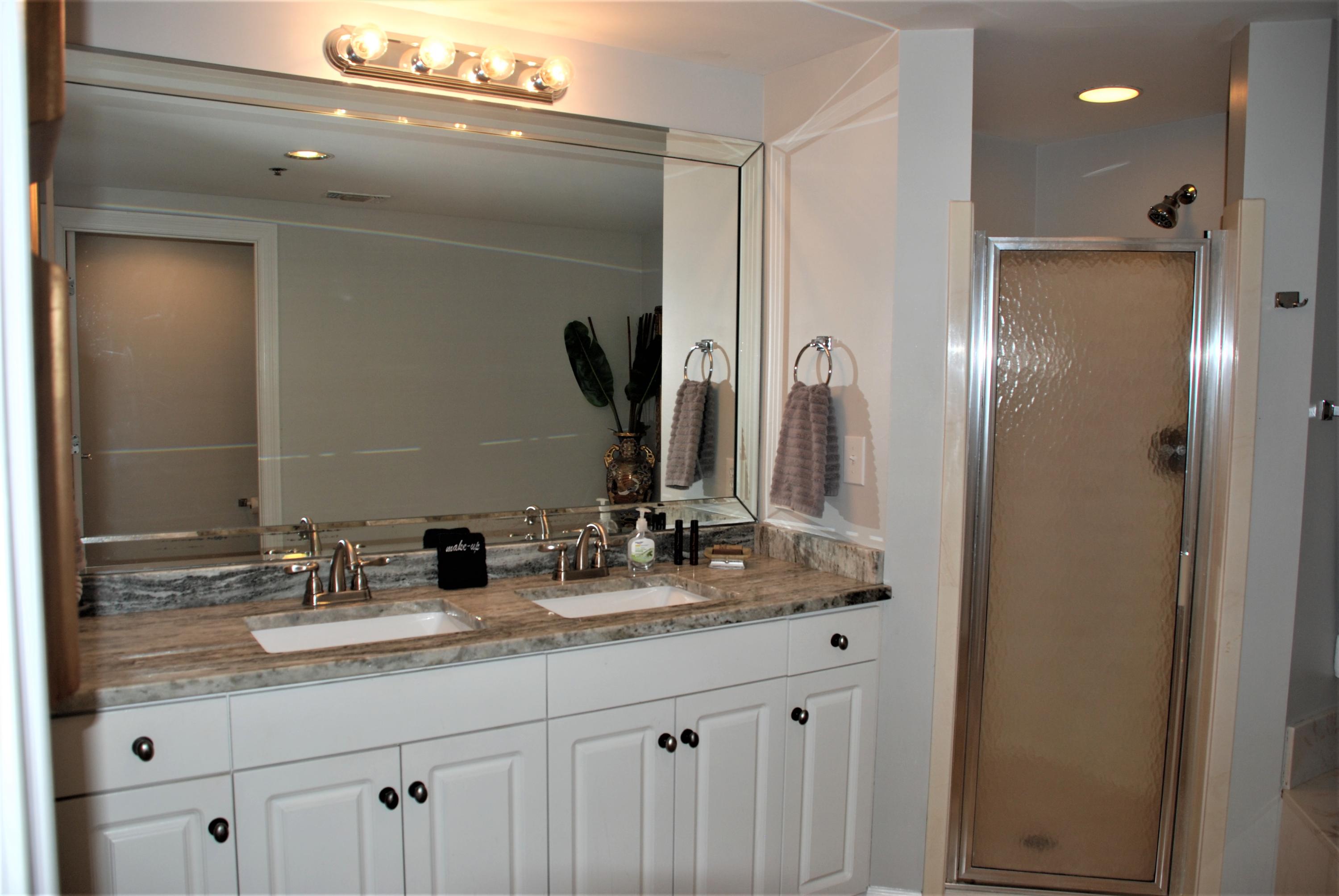 STERLING SHORES - Residential