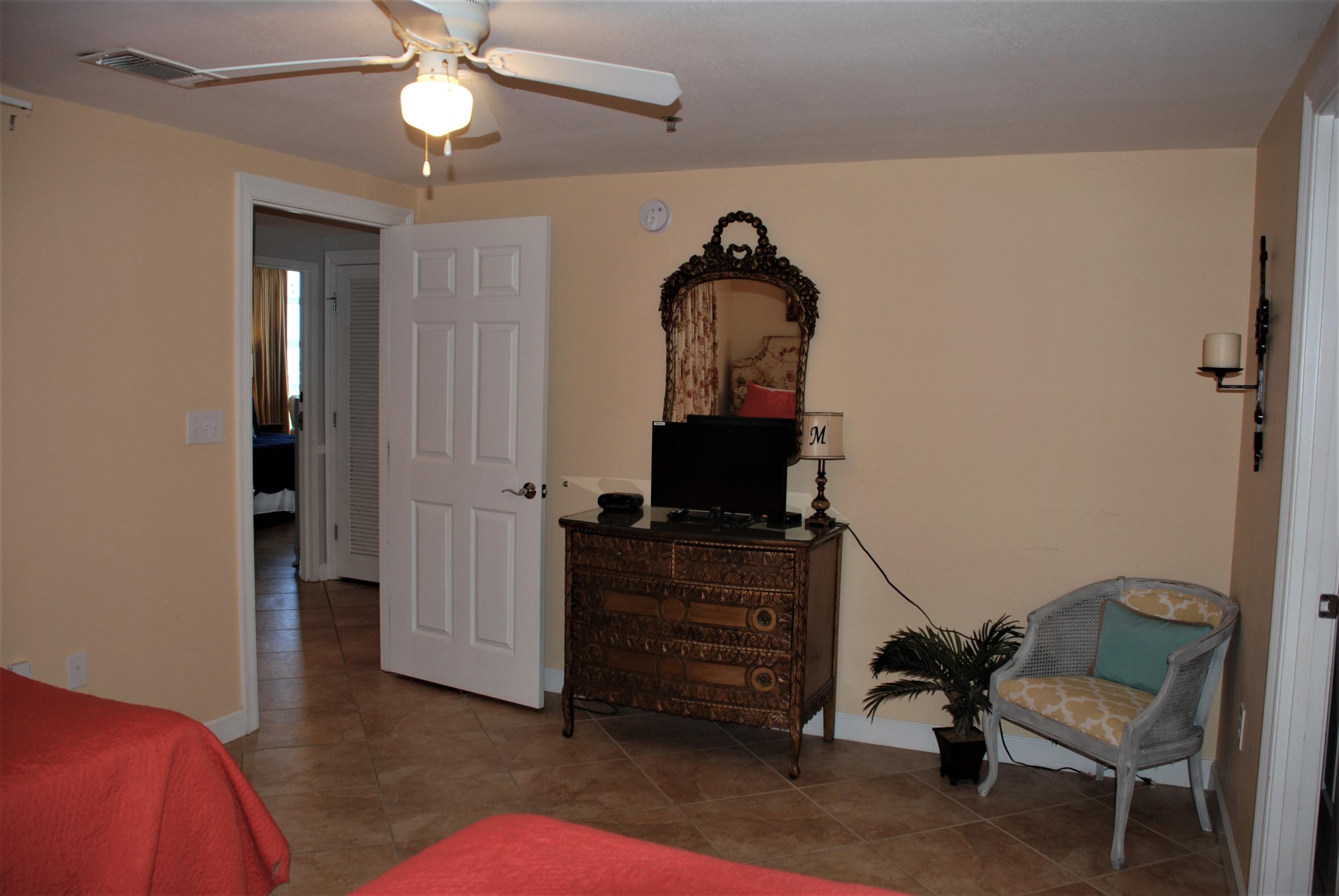 STERLING SHORES - Residential