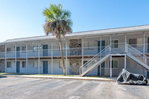 A home in Niceville