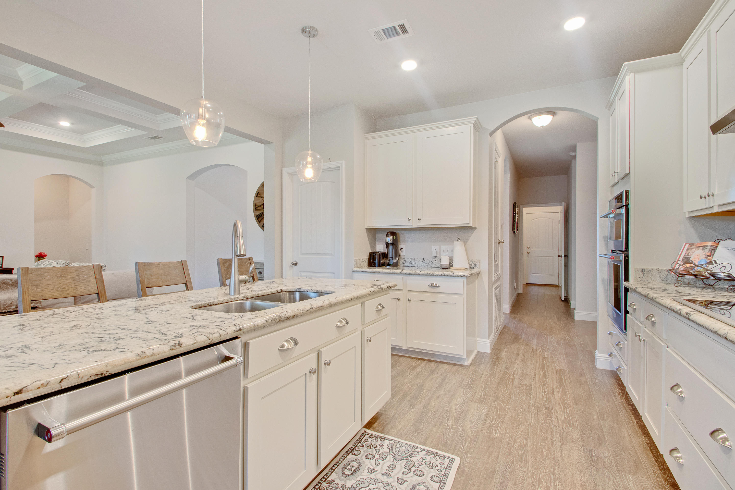 HOLLEY BY THE SEA - Residential