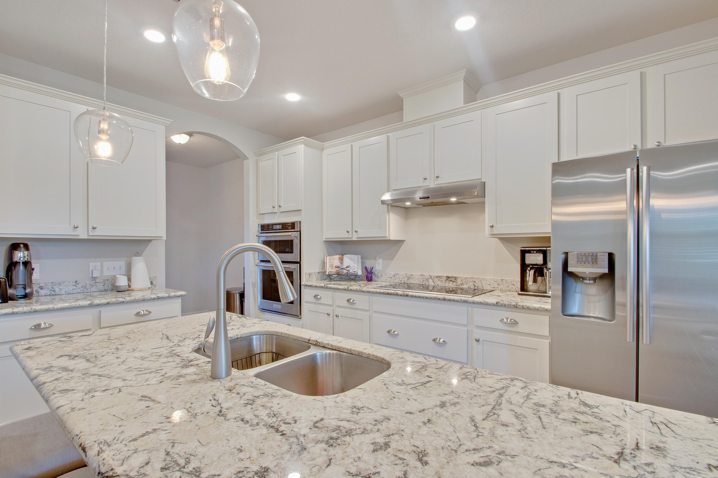 HOLLEY BY THE SEA - Residential