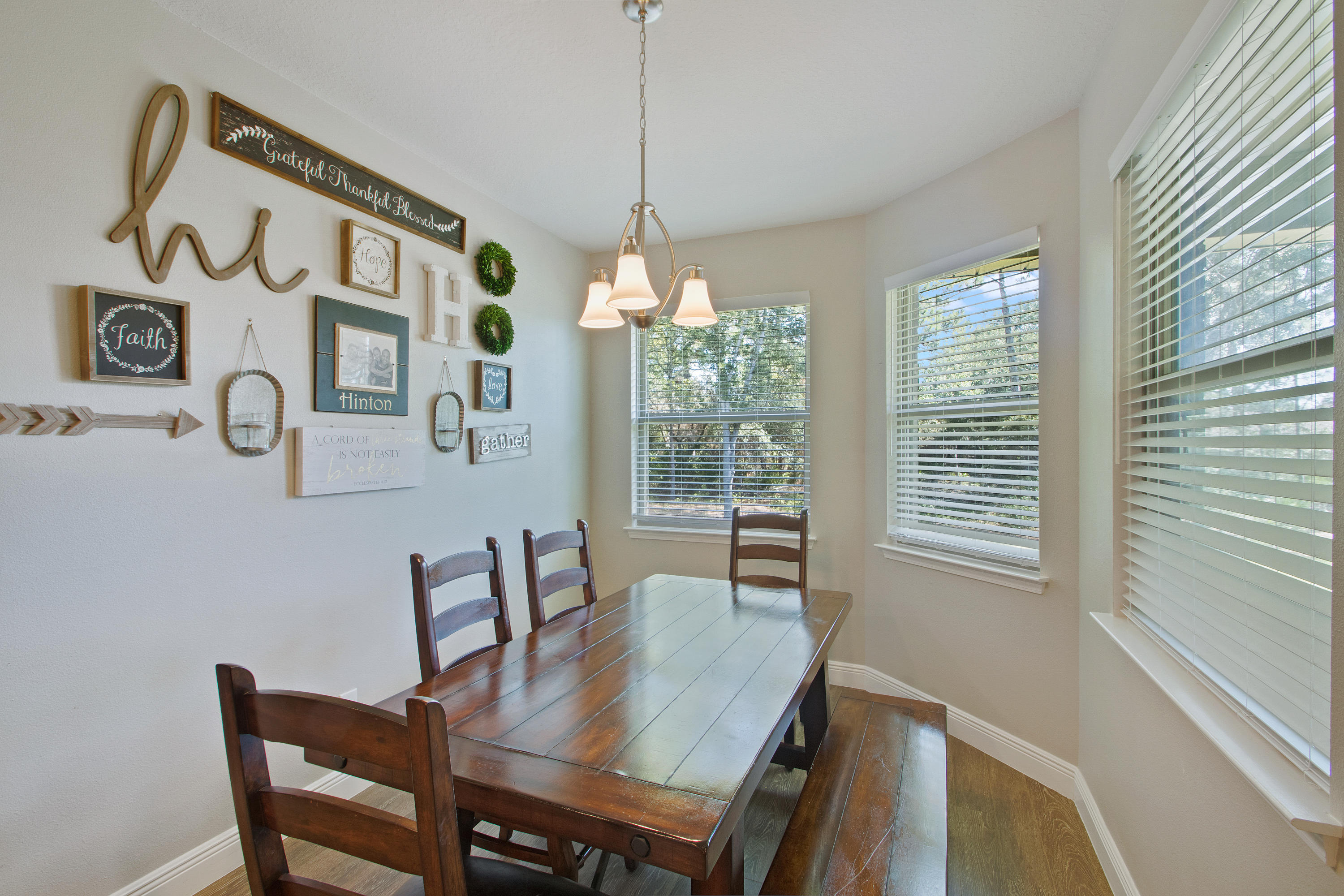 HOLLEY BY THE SEA - Residential