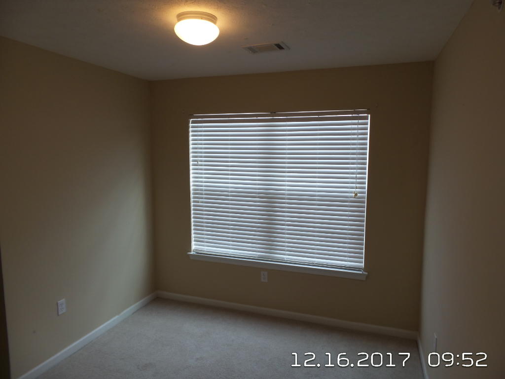 ROLLING PINES - Residential Lease