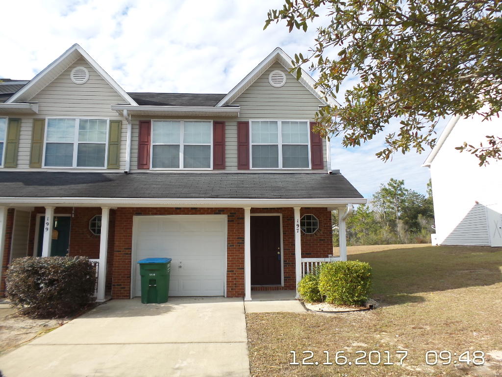 ROLLING PINES - Residential Lease